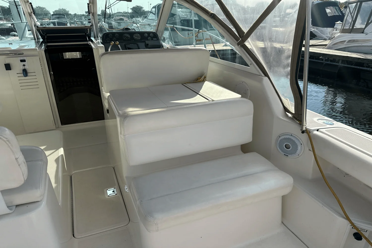 1999 Tiara Yachts 2900 CORONET Image Thumbnail #12