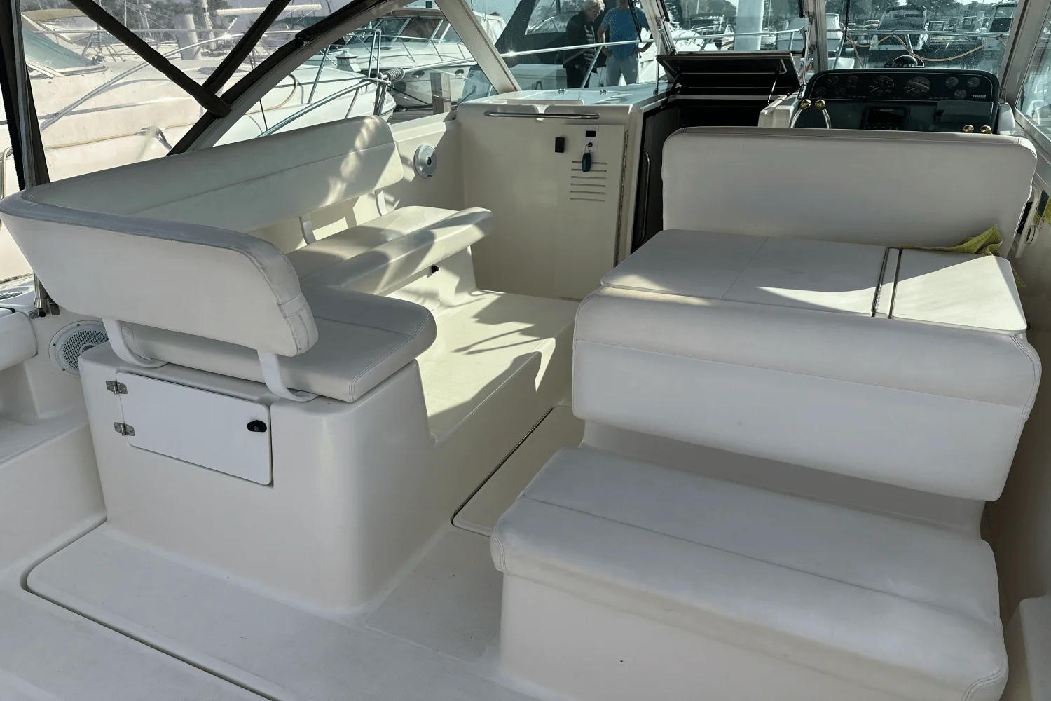 1999 Tiara Yachts 2900 CORONET Image Thumbnail #10