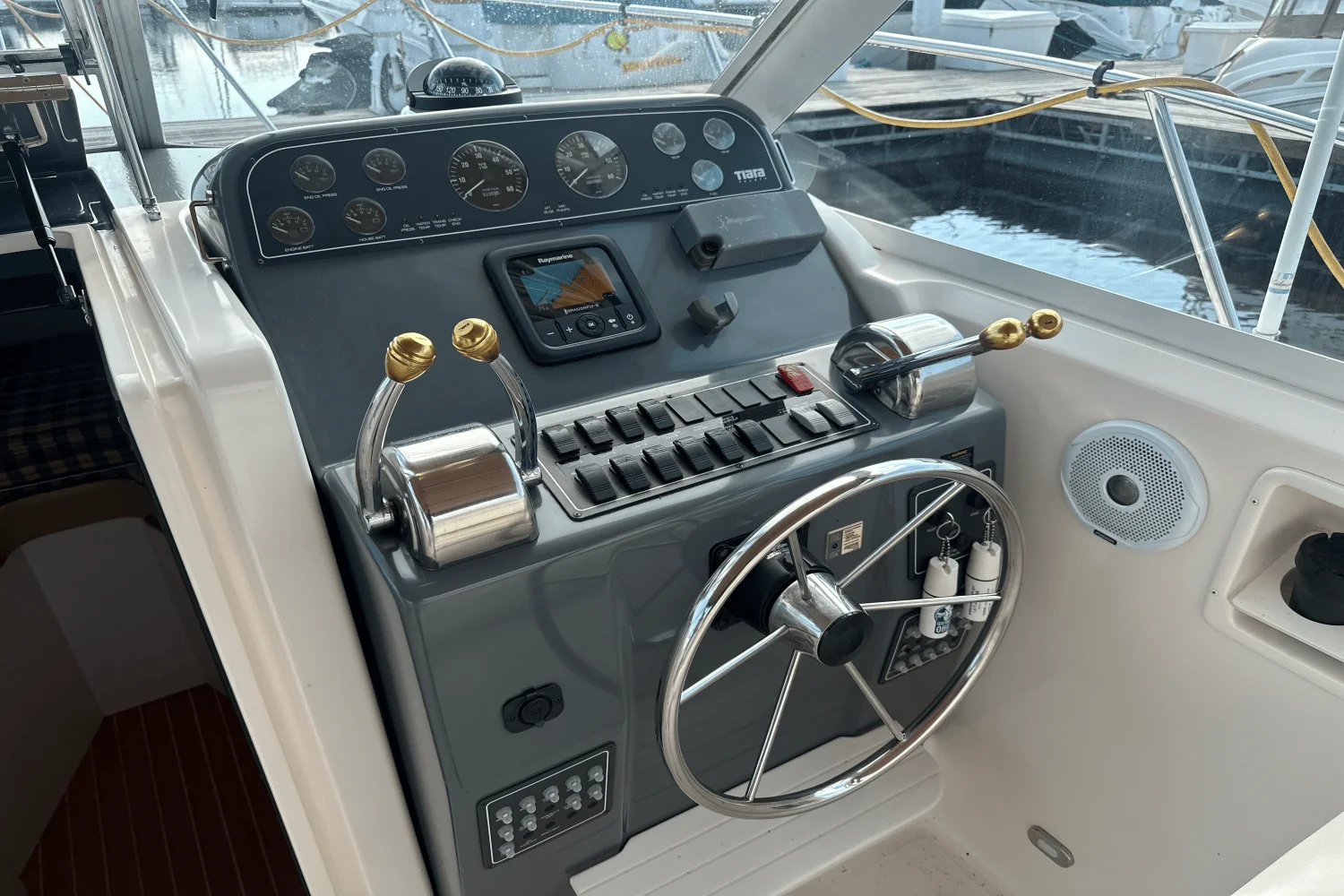 1999 Tiara Yachts 2900 CORONET Image Thumbnail #18