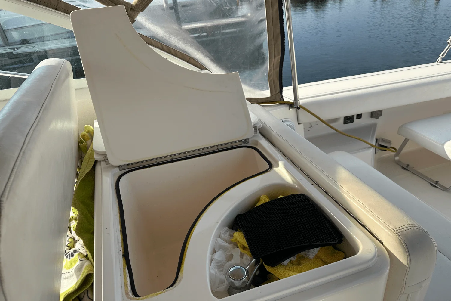 1999 Tiara Yachts 2900 CORONET Image Thumbnail #22