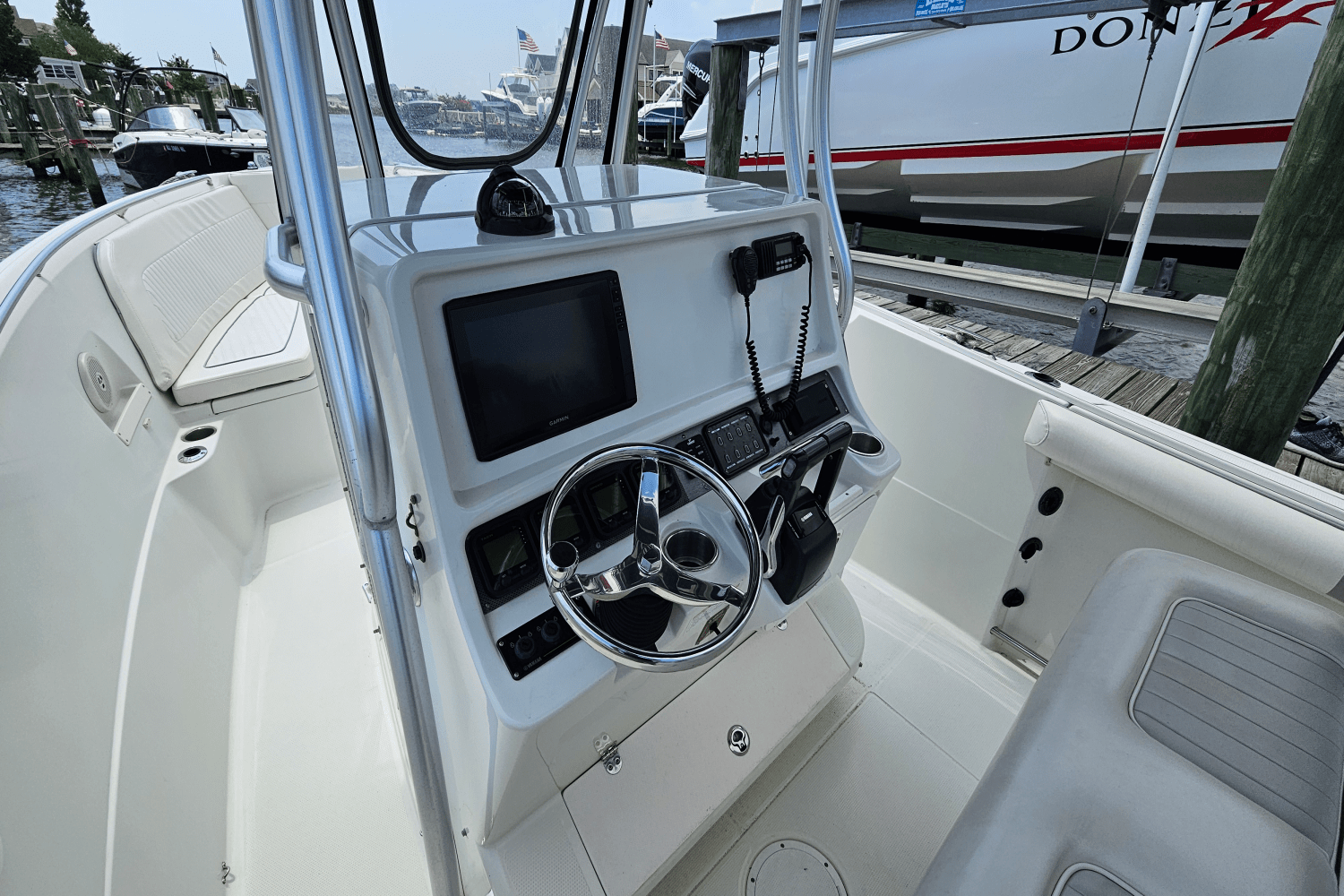 2008 Sailfish 2660 CC Image Thumbnail #10