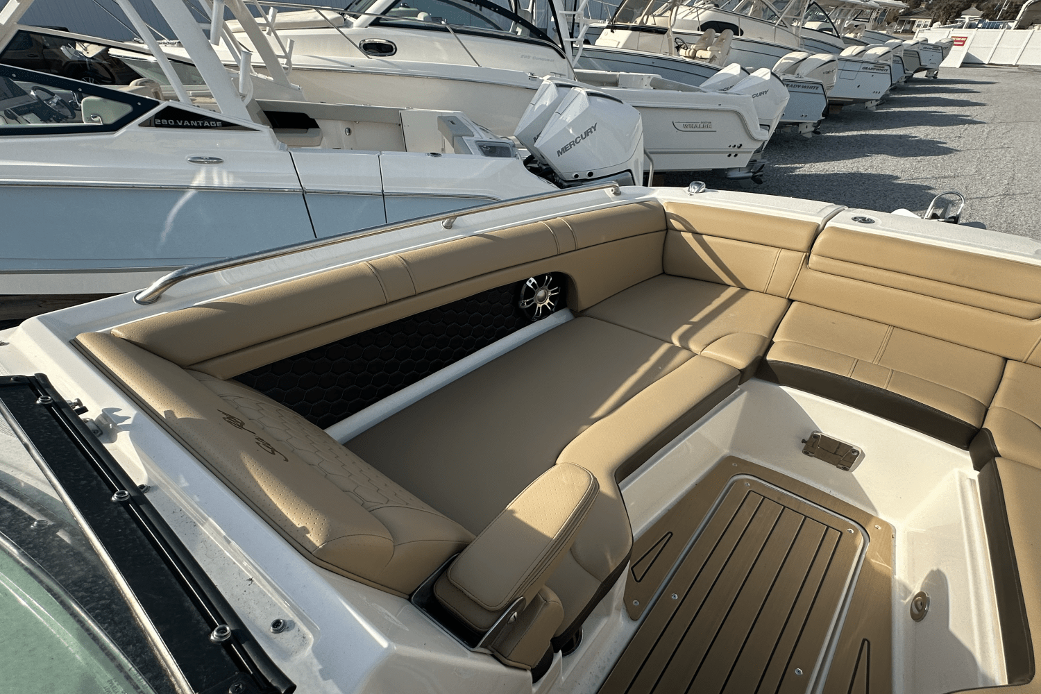 2020 Sea Ray 270 SDX-OB Image Thumbnail #16