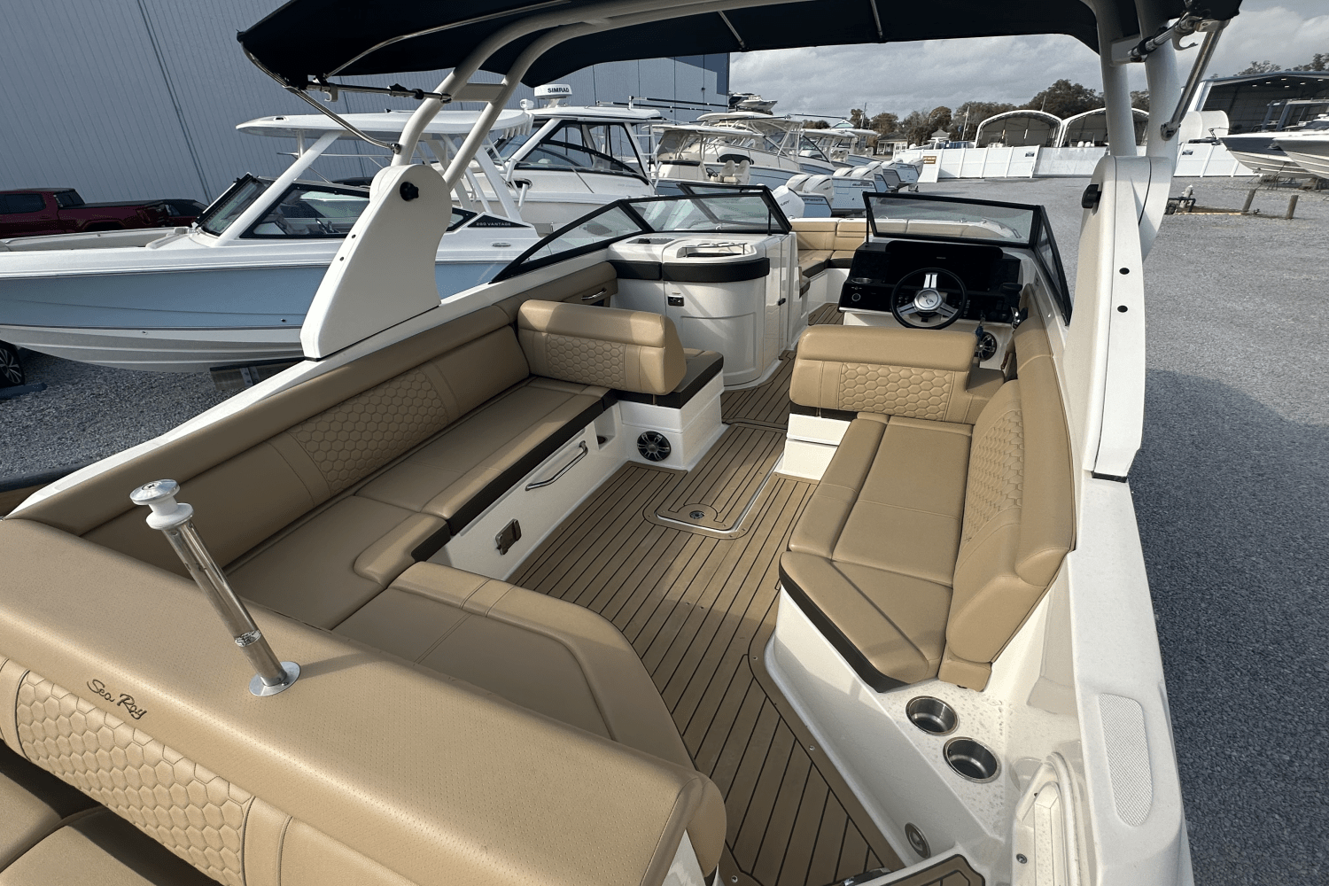 2020 Sea Ray 270 SDX-OB Image Thumbnail #10