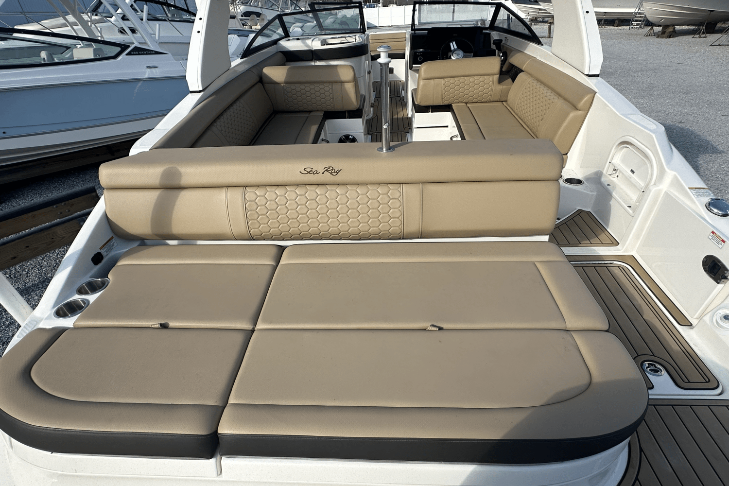 2020 Sea Ray 270 SDX-OB Image Thumbnail #43