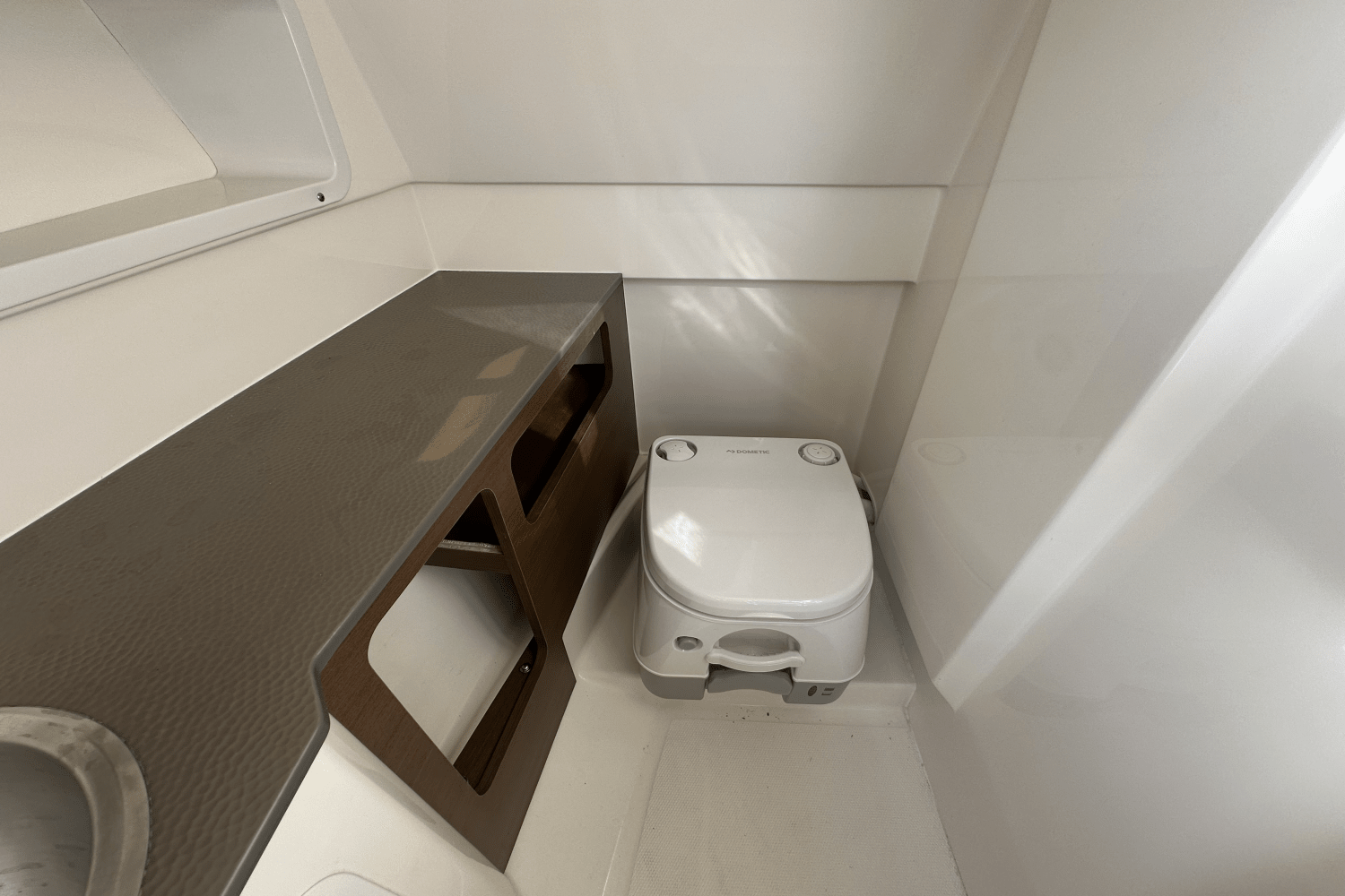 2020 Sea Ray 270 SDX-OB Image Thumbnail #34
