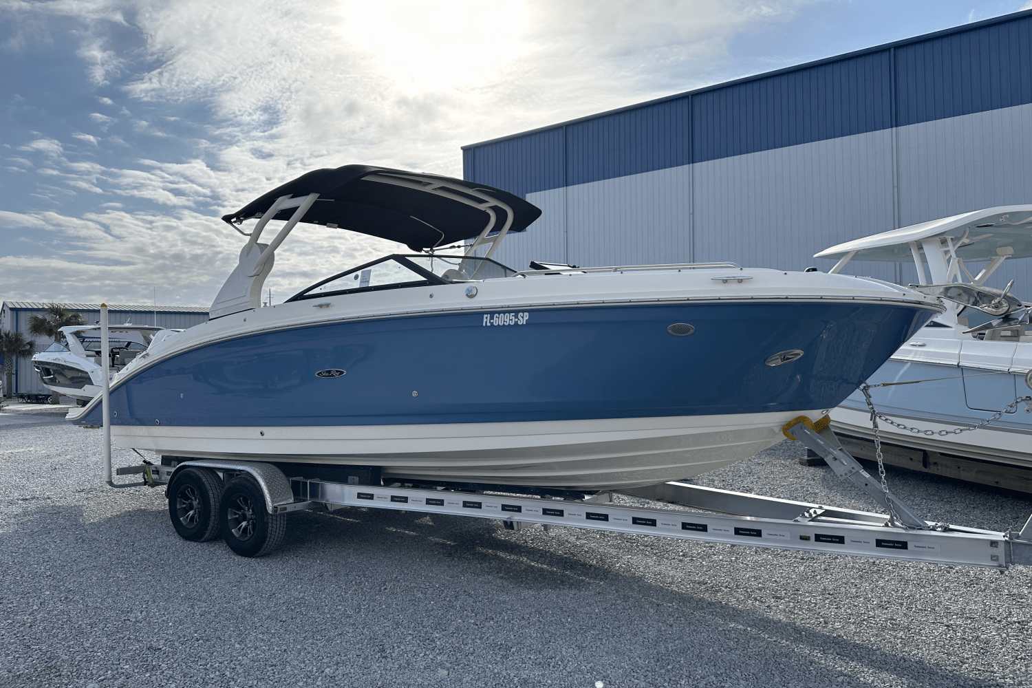 2020 Sea Ray 270 SDX-OB Image Thumbnail #5
