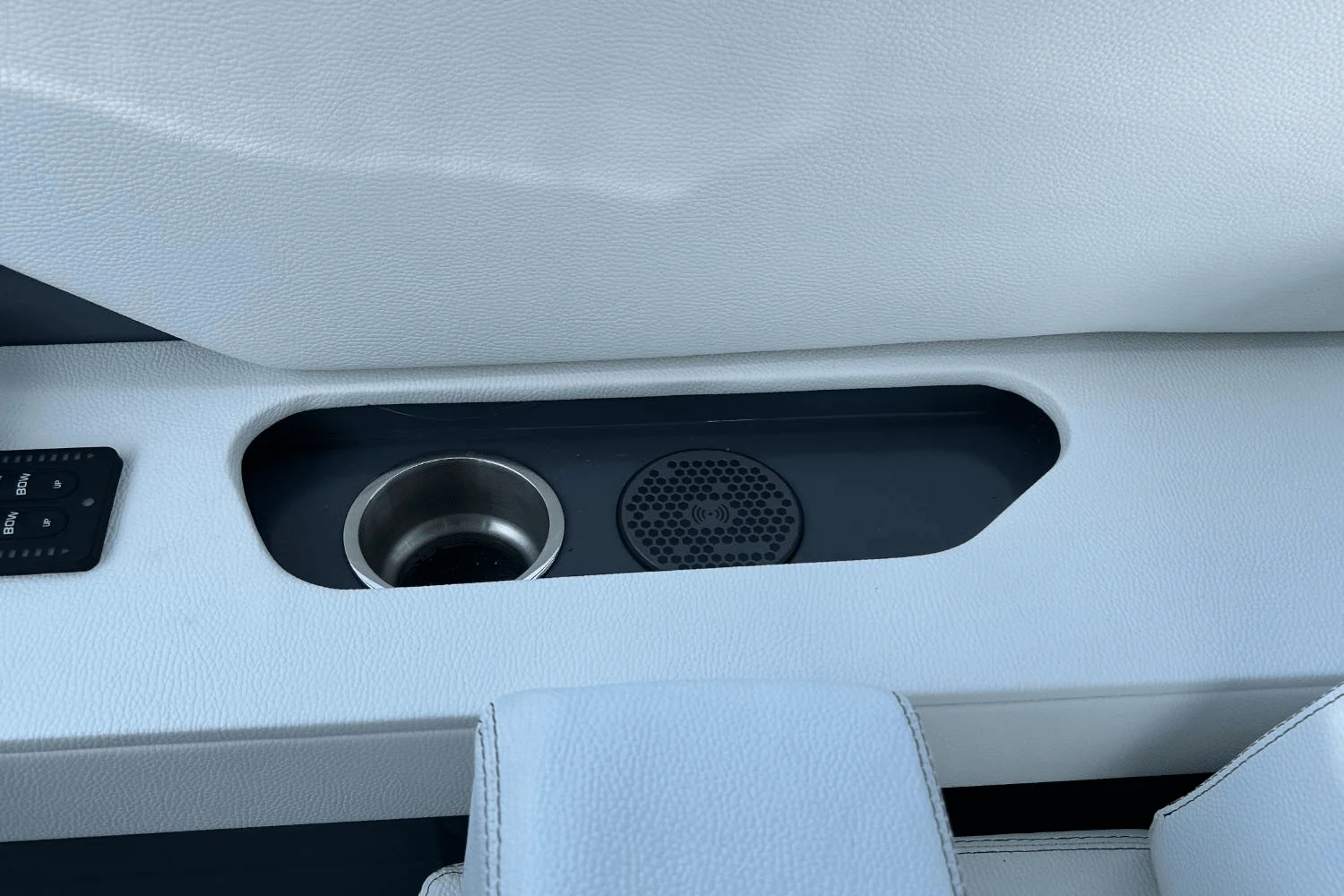 2024 Cruisers Yachts 38 GLS-OB SB Image Thumbnail #46