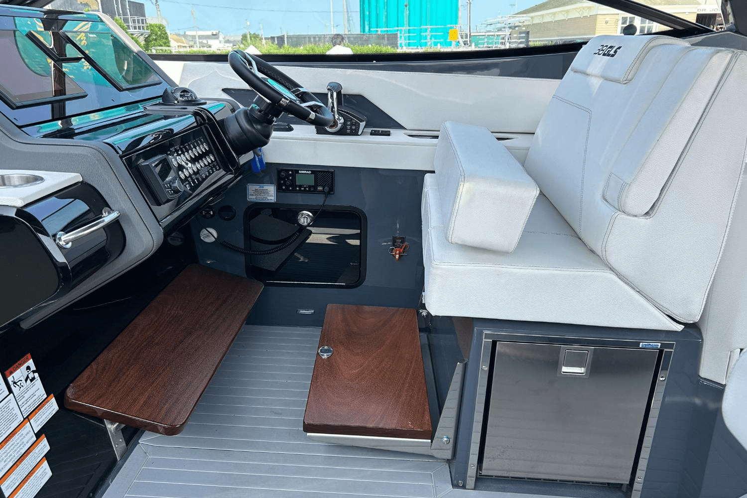 2024 Cruisers Yachts 38 GLS-OB SB Image Thumbnail #37