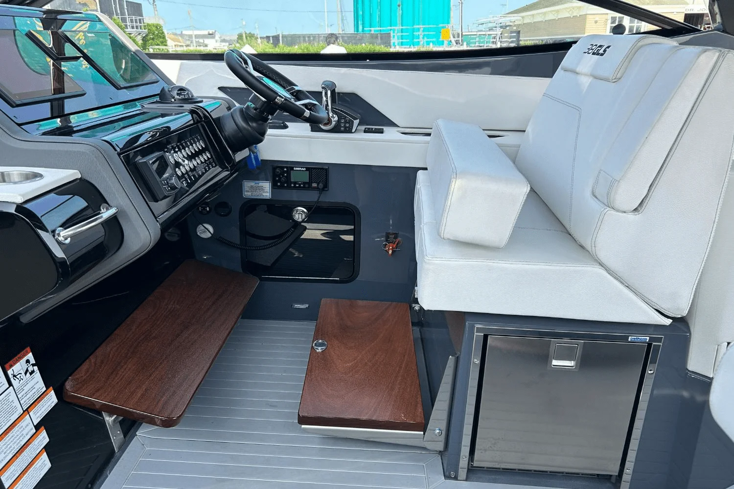 2024 Cruisers Yachts 38 GLS-OB SB Image Thumbnail #37