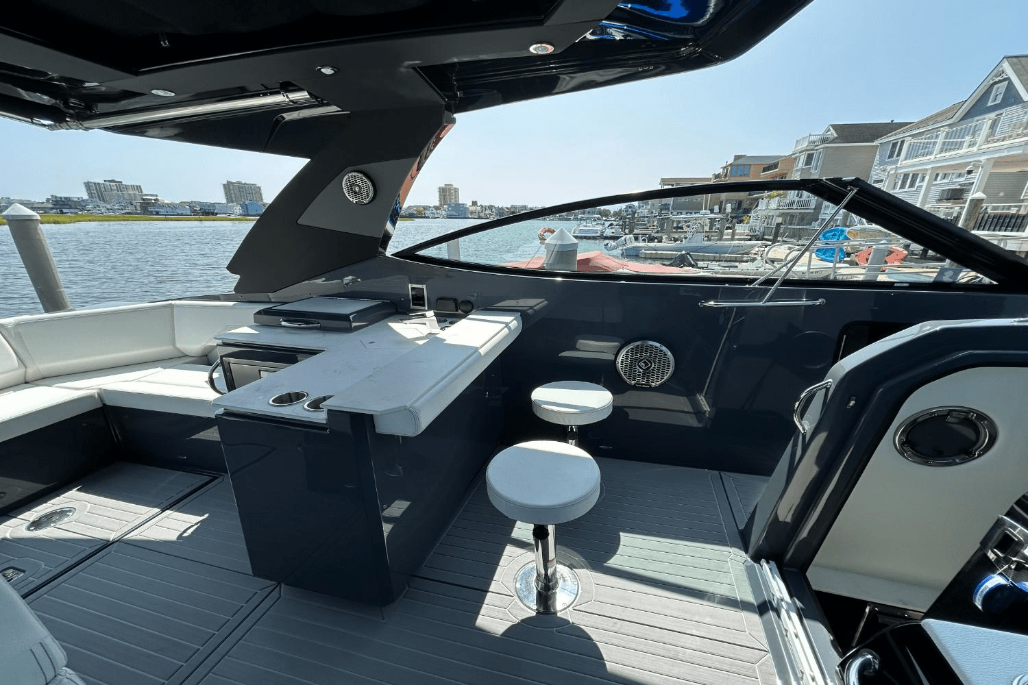 2024 Cruisers Yachts 38 GLS-OB SB Image Thumbnail #26