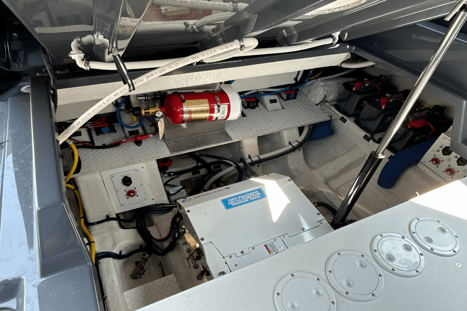 2024 Cruisers Yachts 38 GLS-OB SB Image Thumbnail #18