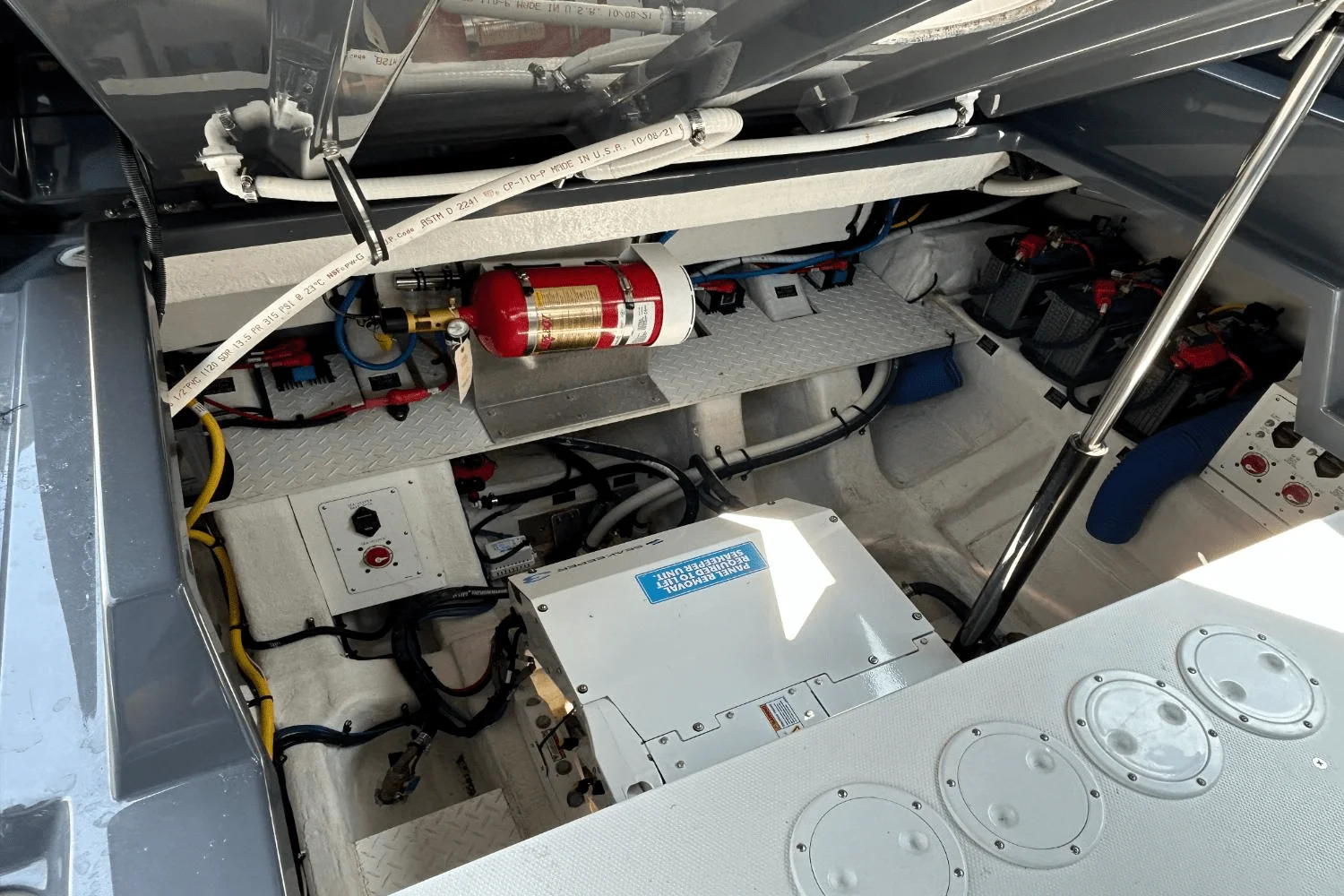 2024 Cruisers Yachts 38 GLS-OB SB Image Thumbnail #18