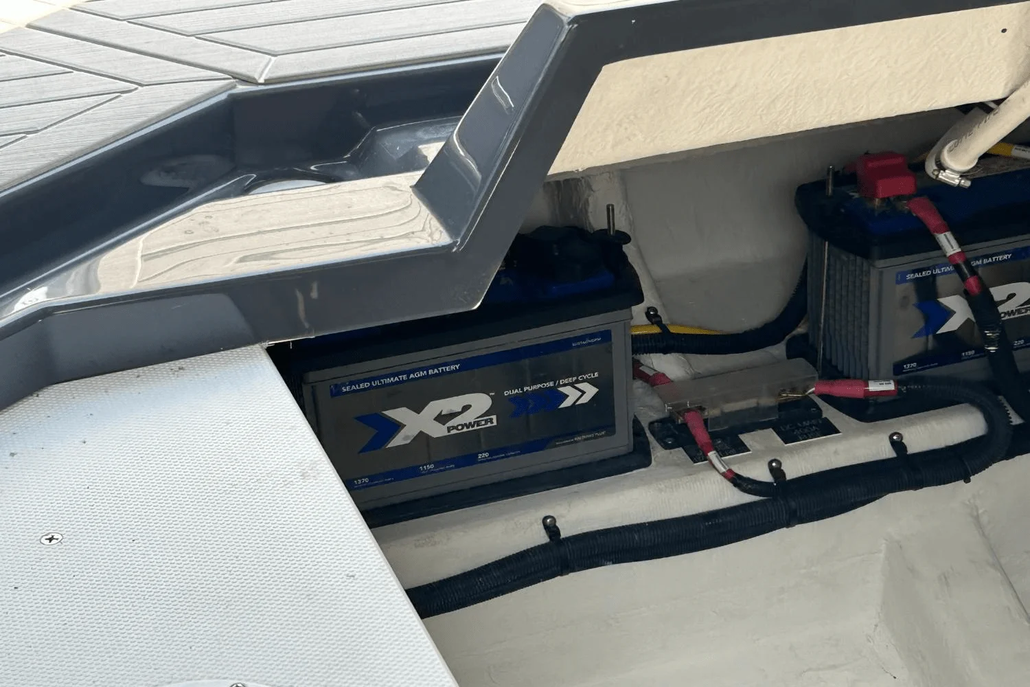 2024 Cruisers Yachts 38 GLS-OB SB Image Thumbnail #17