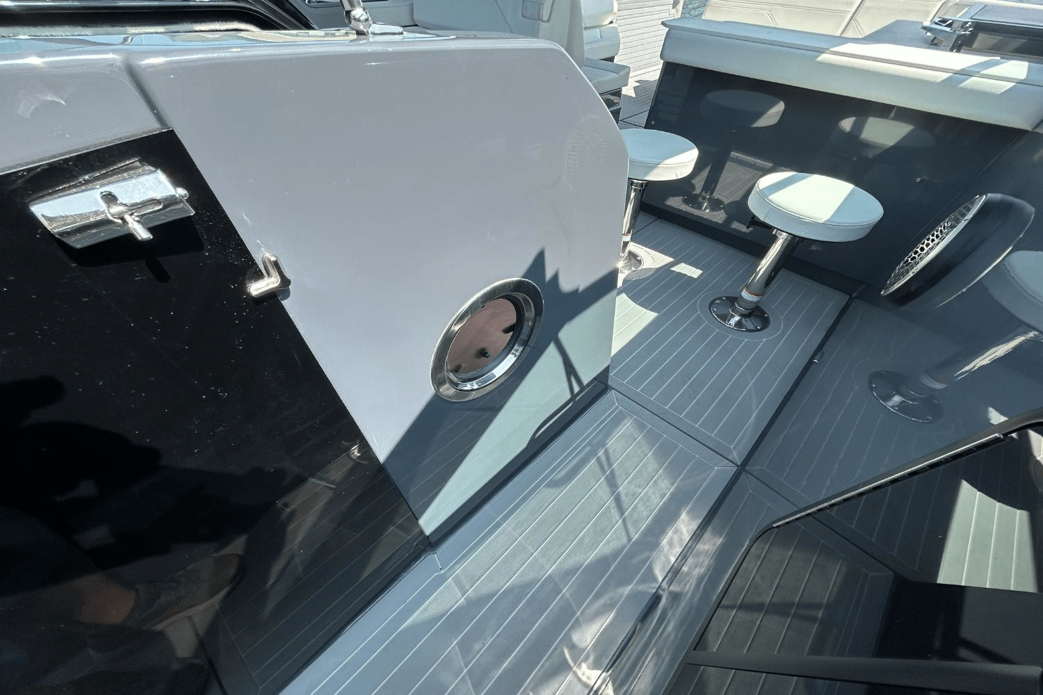 2024 Cruisers Yachts 38 GLS-OB SB Image Thumbnail #50