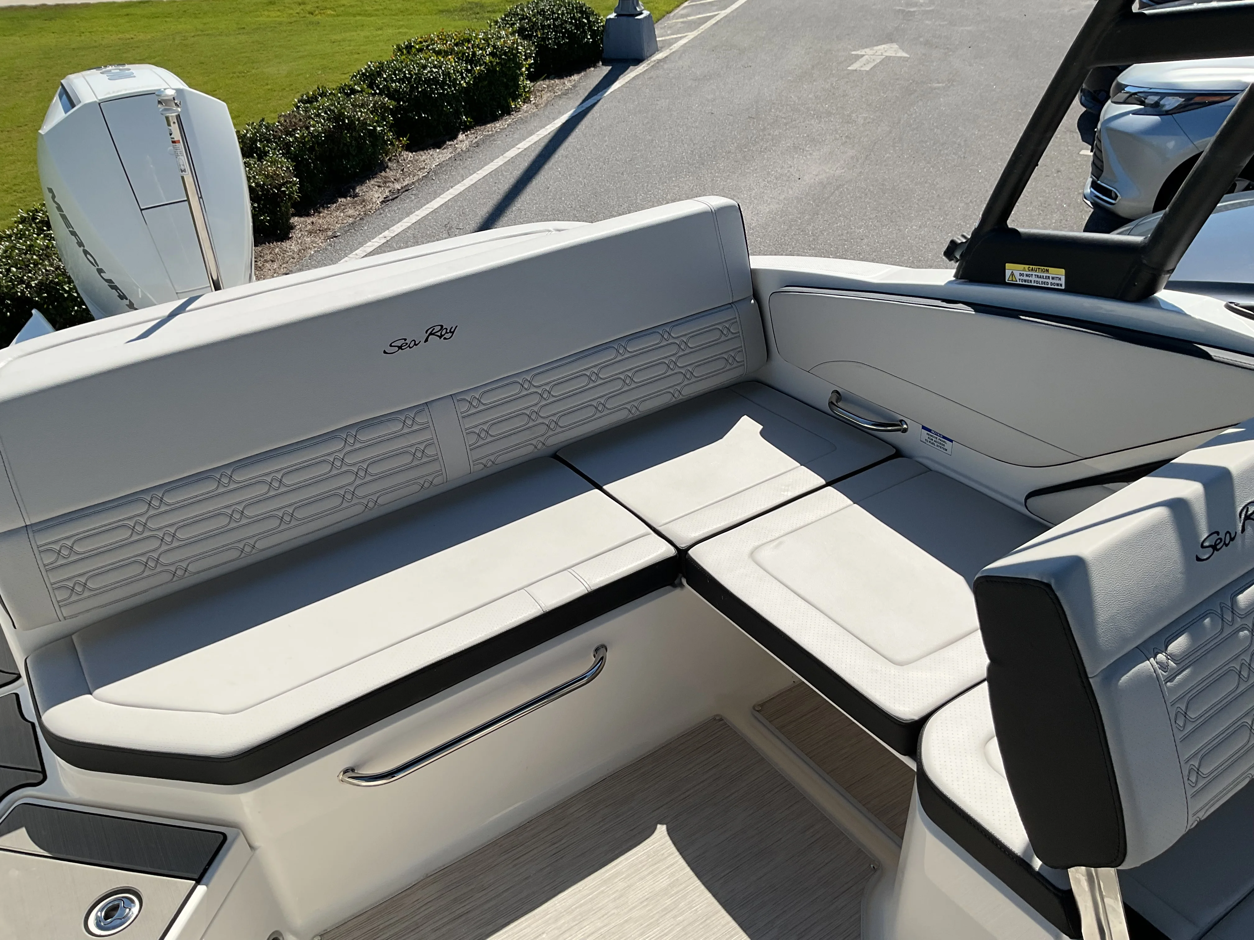 2026 Sea Ray SPX 210 Outboard Image Thumbnail #33