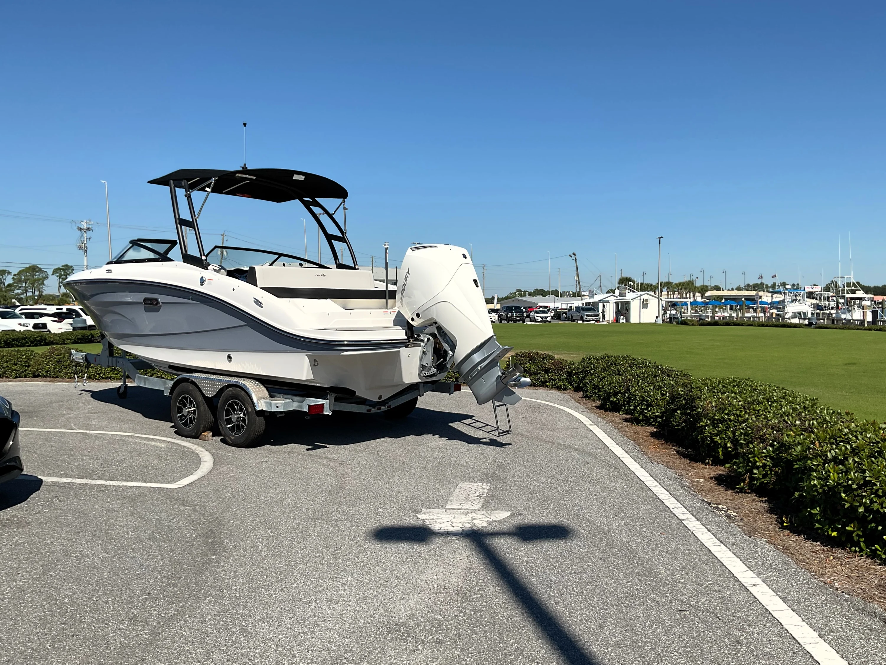 2026 Sea Ray SPX 210 Outboard Image Thumbnail #5