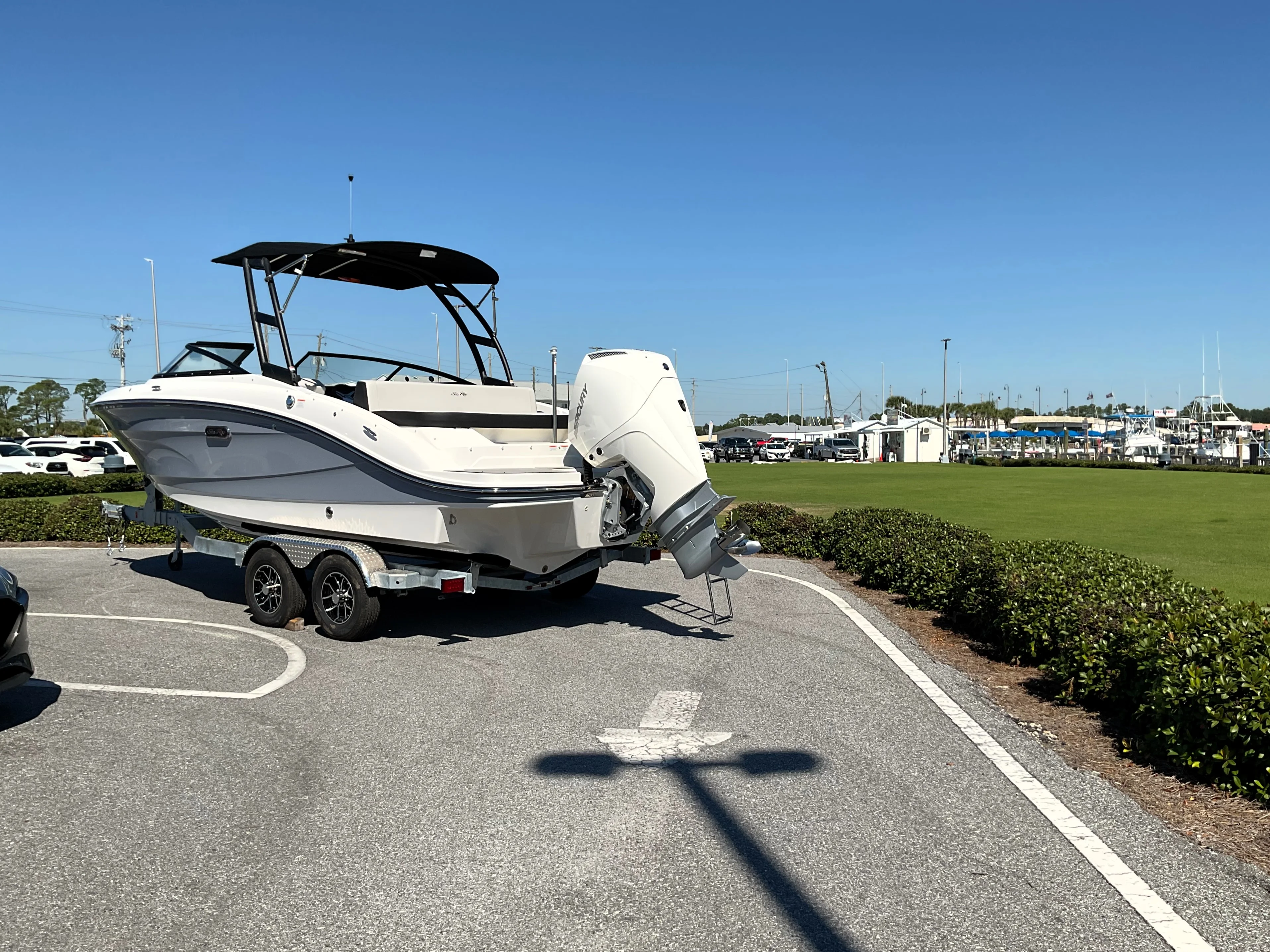 2026 Sea Ray SPX 210 Outboard Image Thumbnail #5