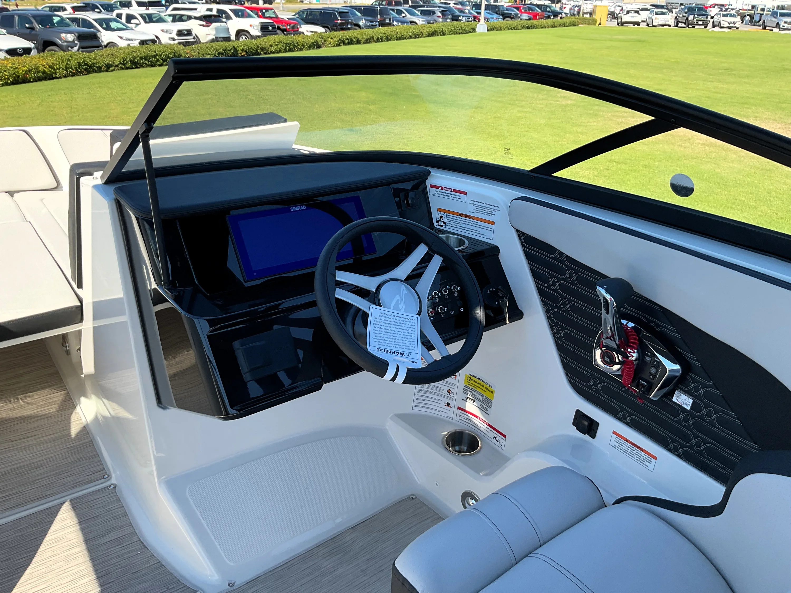 2026 Sea Ray SPX 210 Outboard Image Thumbnail #14