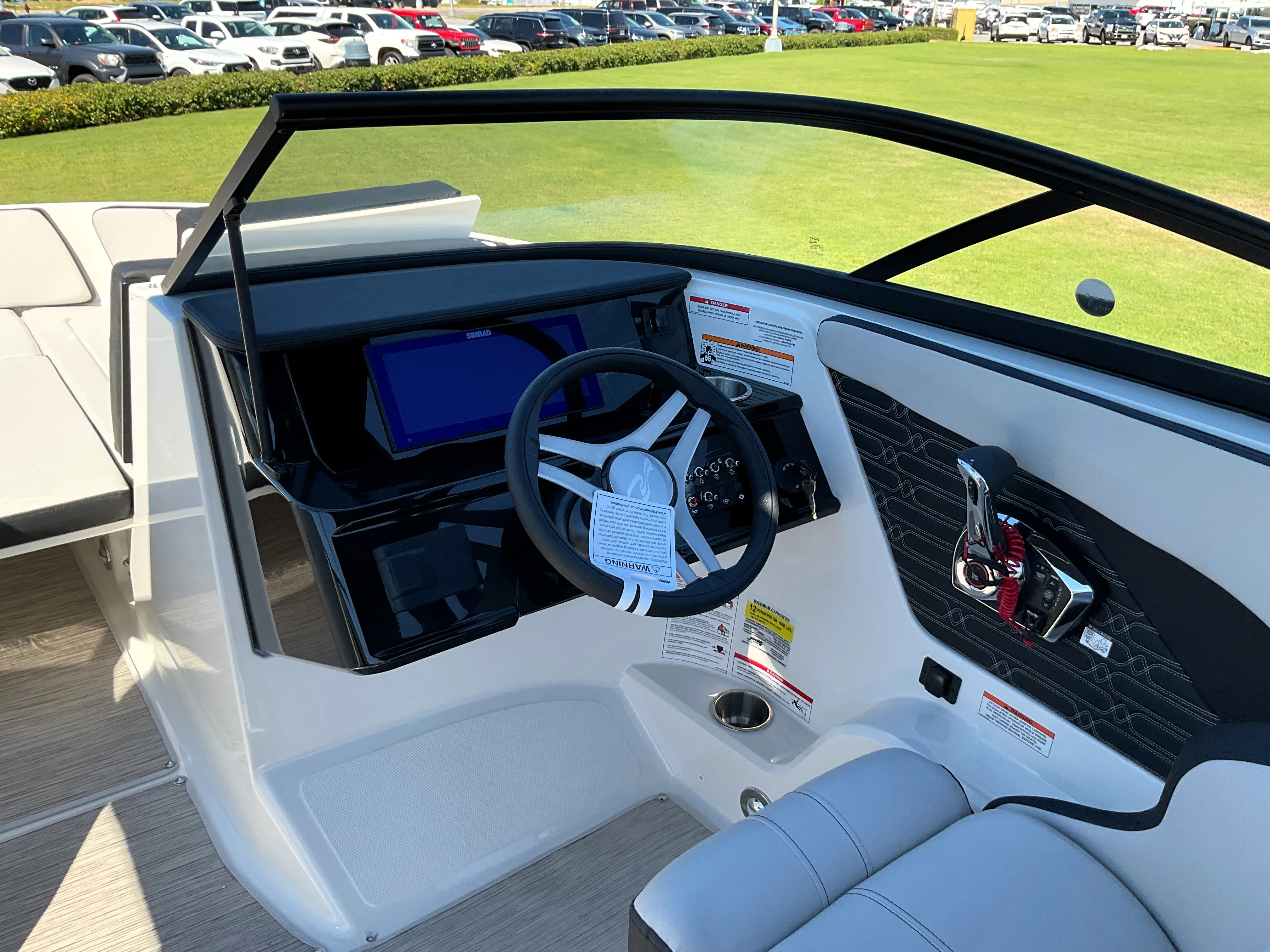 2026 Sea Ray SPX 210 Outboard Image Thumbnail #14