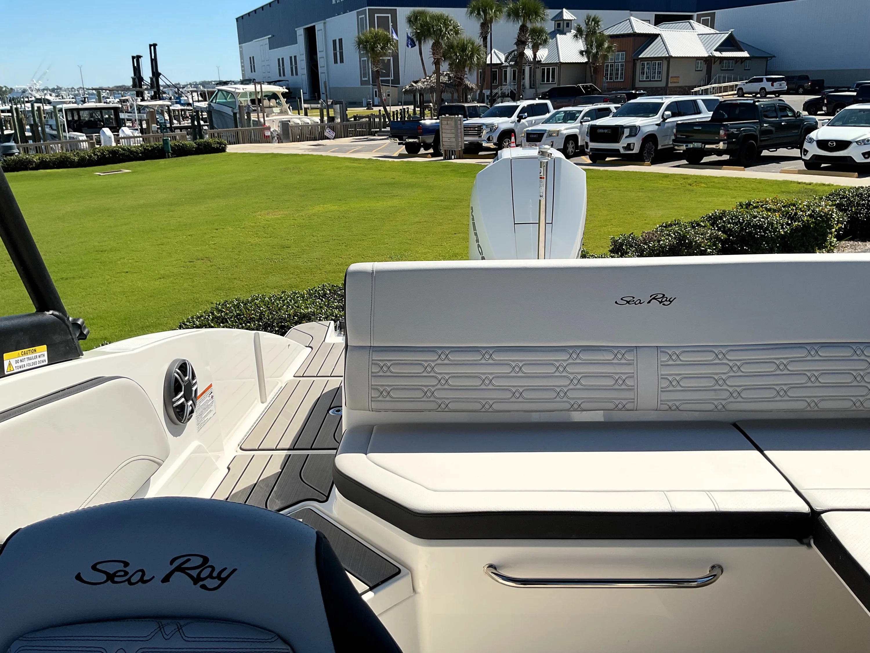 2026 Sea Ray SPX 210 Outboard Image Thumbnail #35