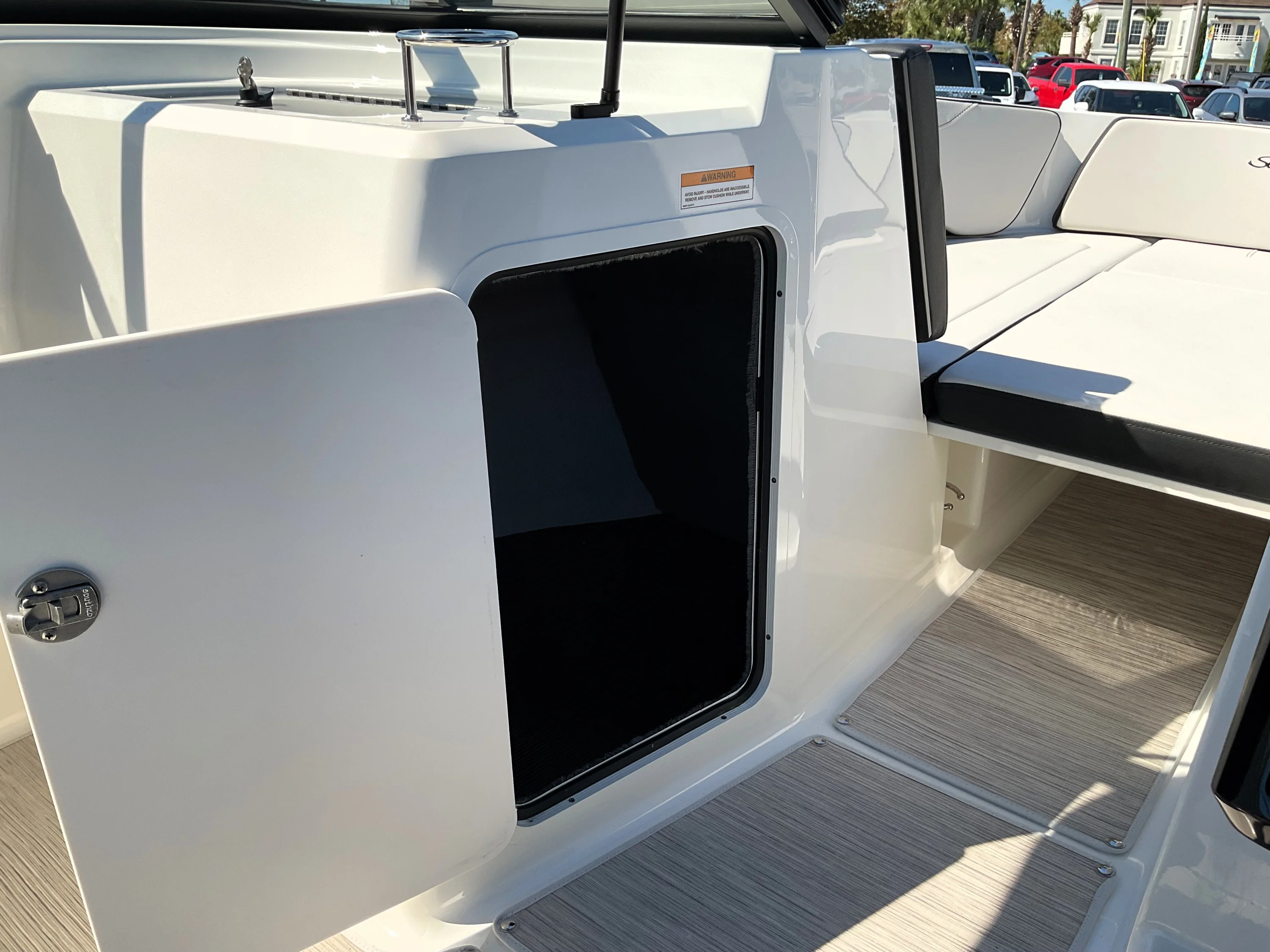 2026 Sea Ray SPX 210 Outboard Image Thumbnail #39