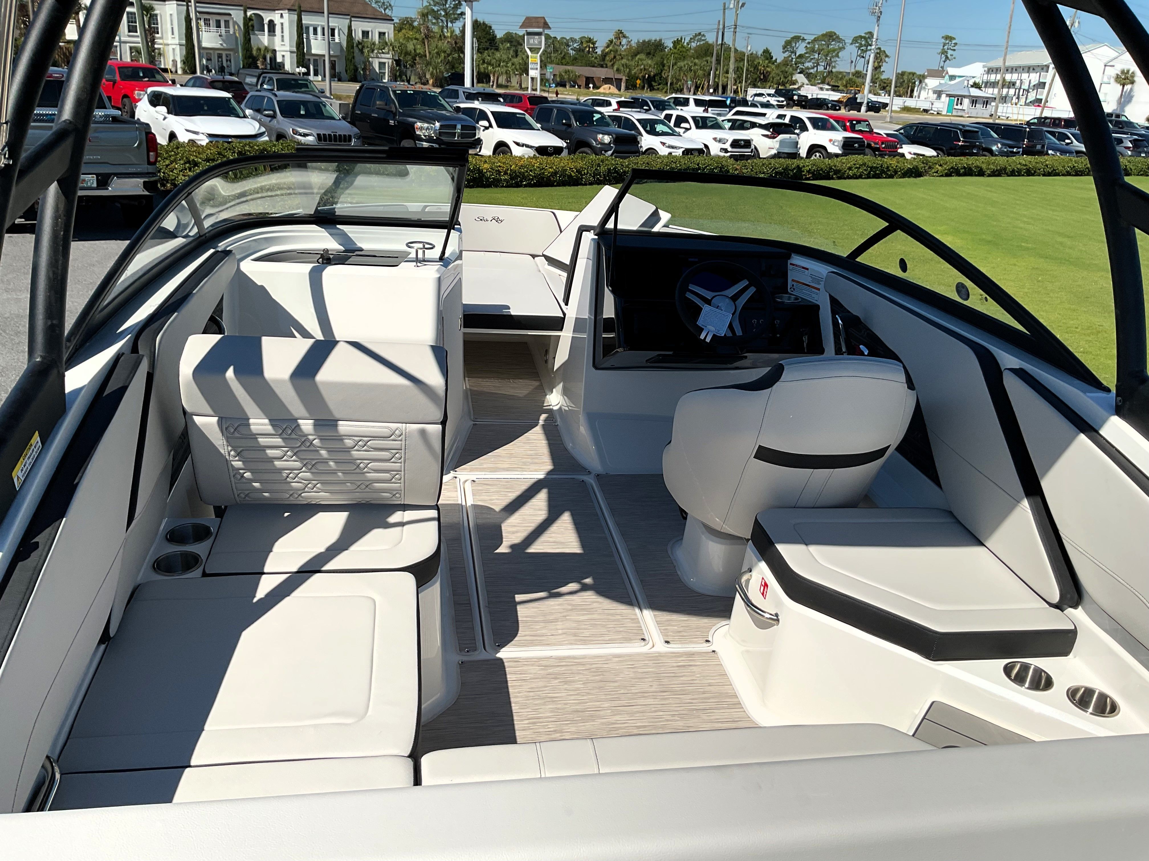 2026 Sea Ray SPX 210 Outboard Image Thumbnail #12