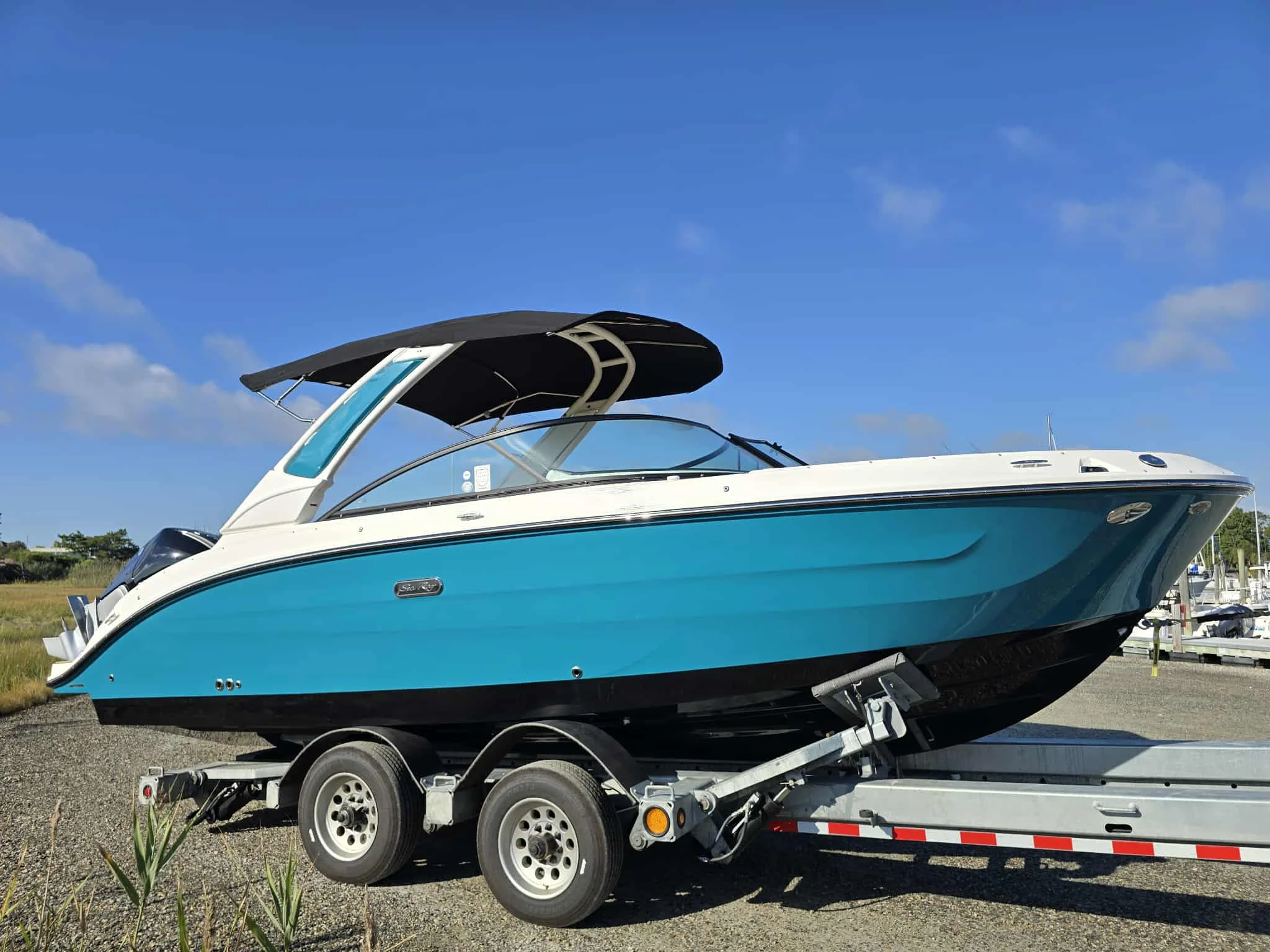 2026 Sea Ray SDX 250 Outboard Image Thumbnail #16