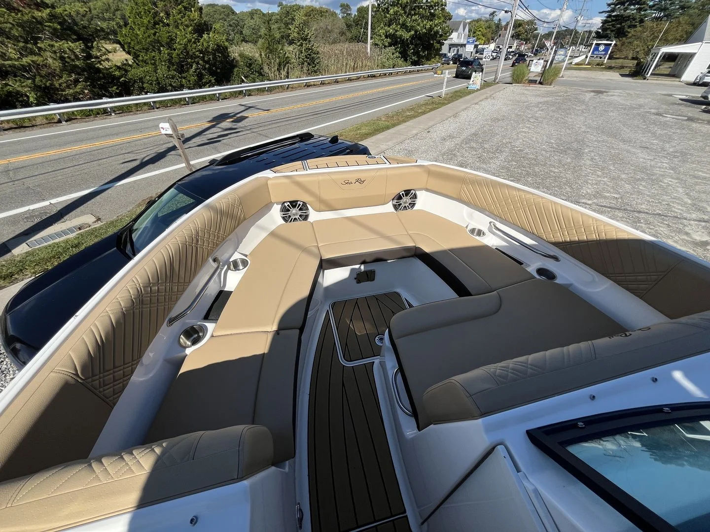 2026 Sea Ray SDX 250 Outboard Image Thumbnail #13