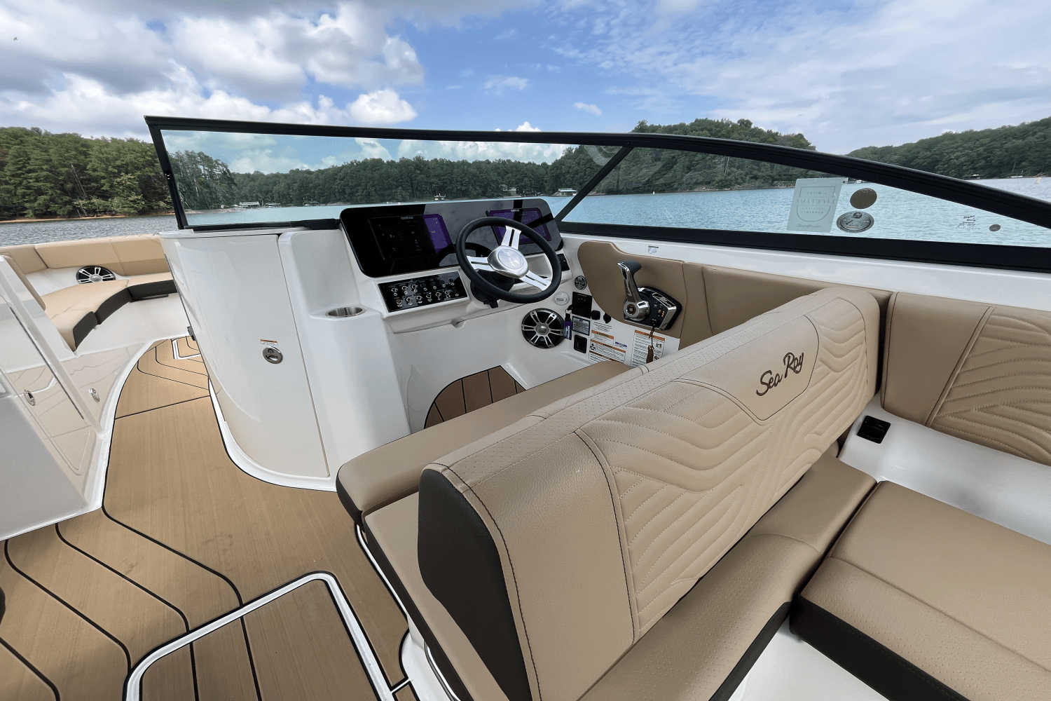 2025 Sea Ray SDX 270 Surf Image Thumbnail #18