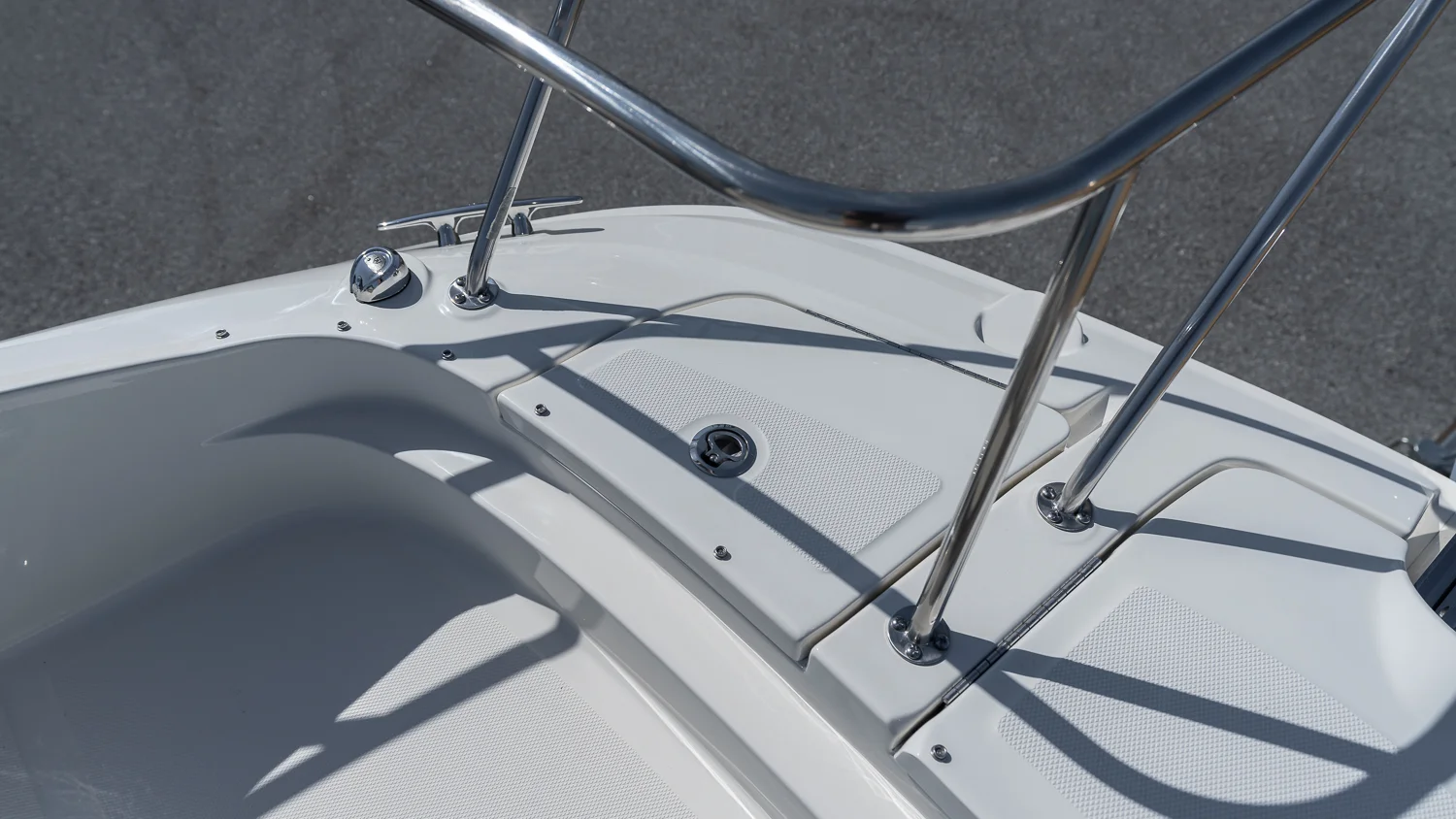 2026 Sea Ray Sundancer 320 Outboard Image Thumbnail #11