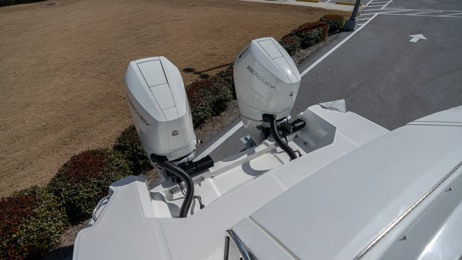 2026 Sea Ray Sundancer 320 Outboard Image Thumbnail #58