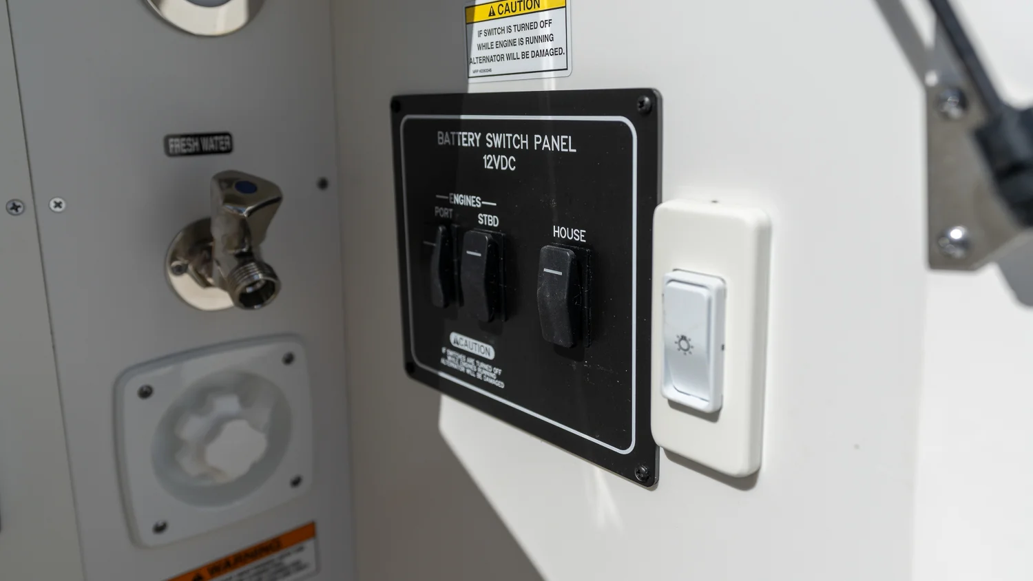 2026 Sea Ray Sundancer 320 Outboard Image Thumbnail #57