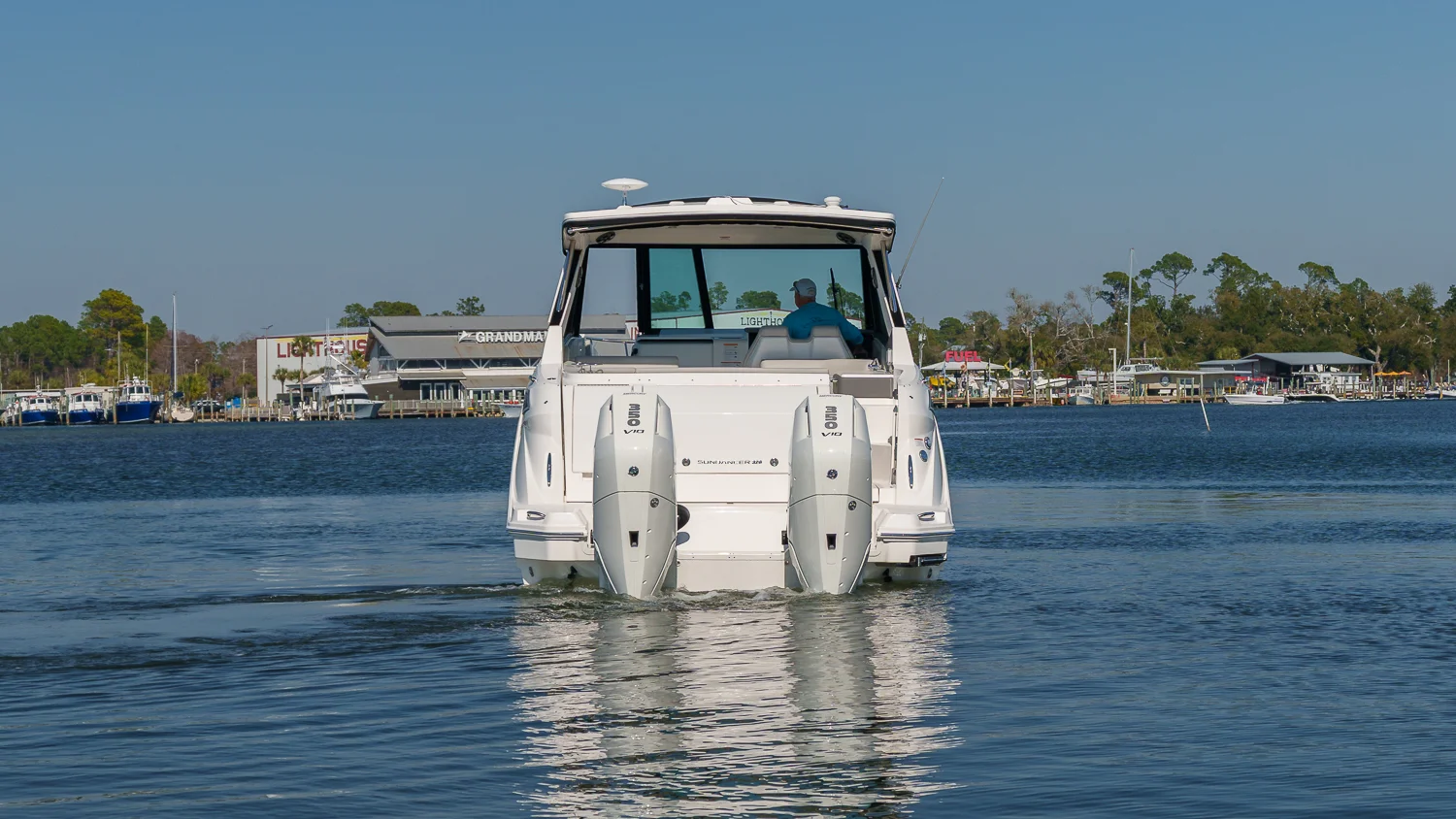 2026 Sea Ray Sundancer 320 Outboard Image Thumbnail #7