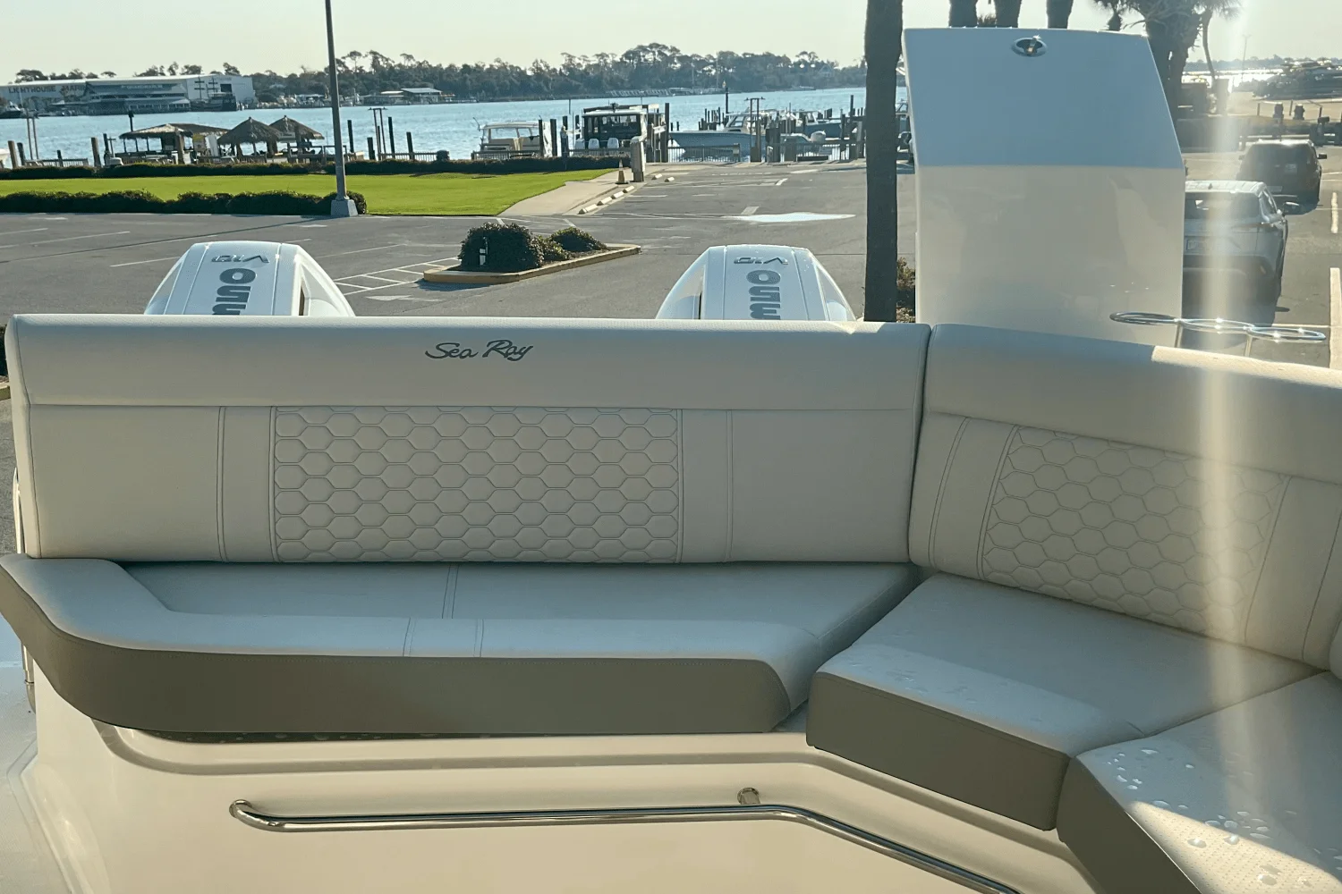 2026 Sea Ray Sundancer 320 Outboard Image Thumbnail #14