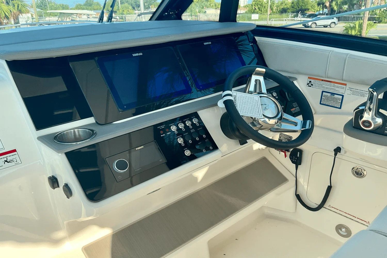 2026 Sea Ray Sundancer 320 Outboard Image Thumbnail #21