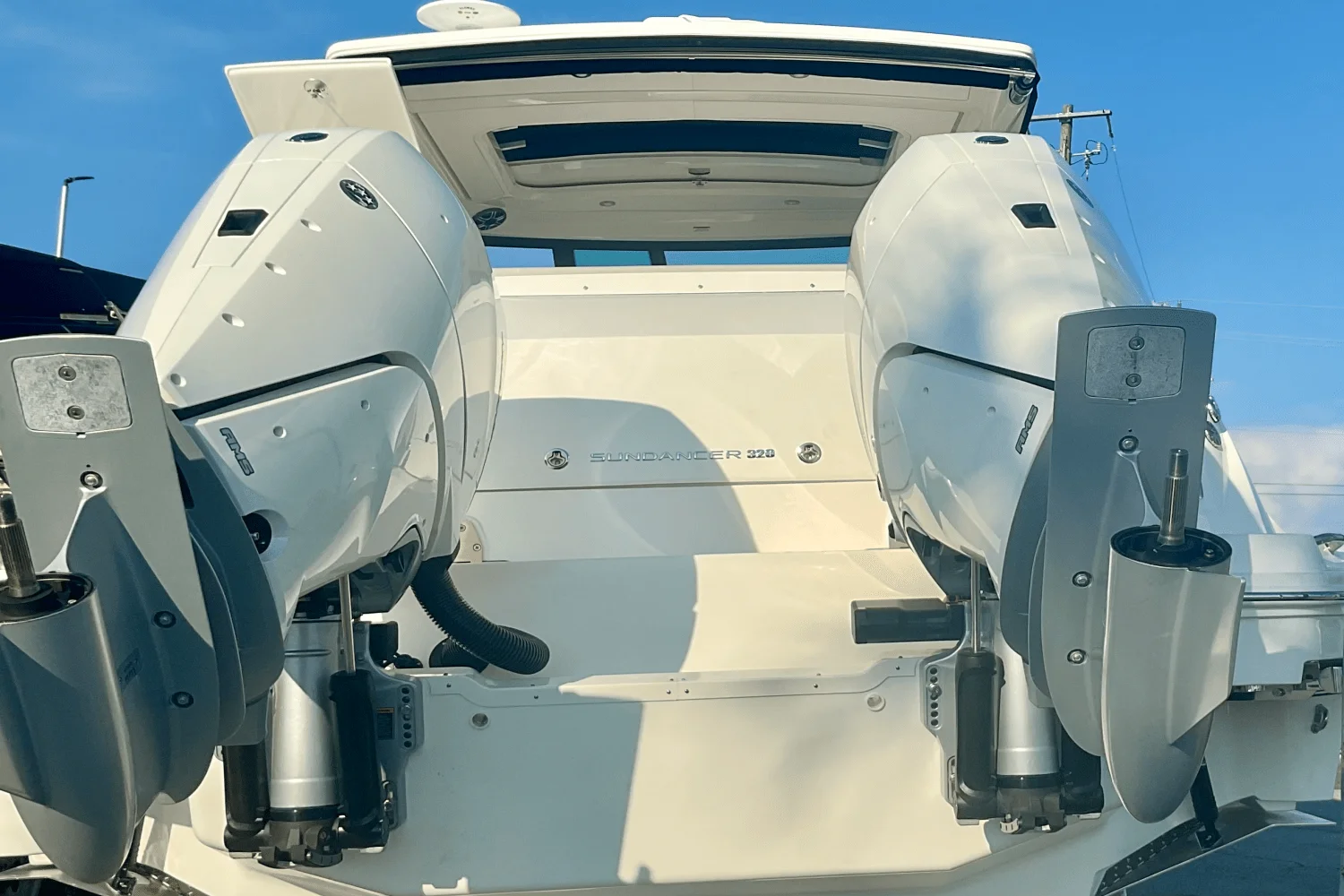 2026 Sea Ray Sundancer 320 Outboard Image Thumbnail #7