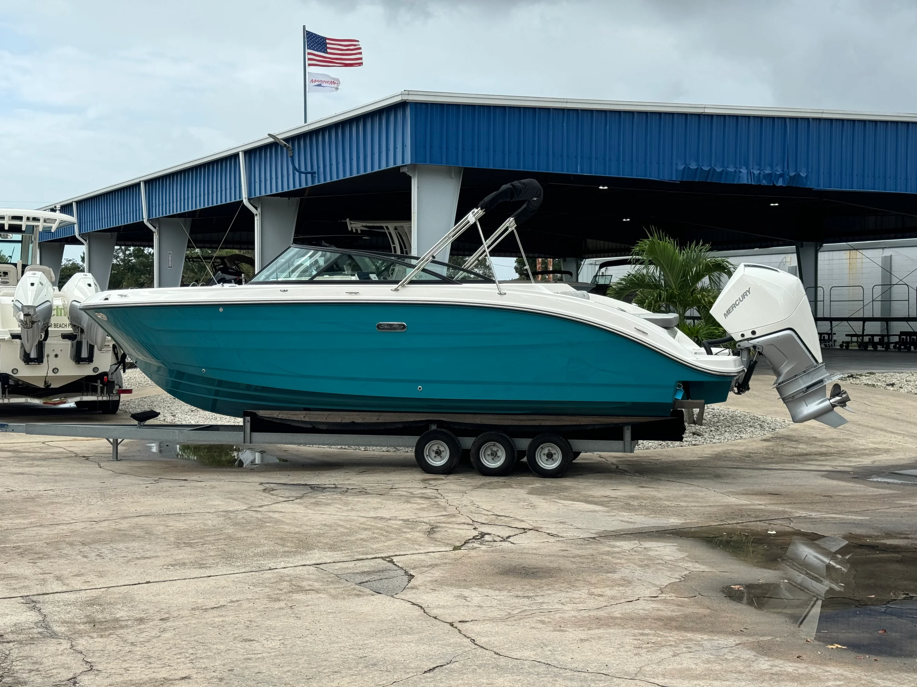 2026 Sea Ray SDX 250 Outboard Image Thumbnail #1