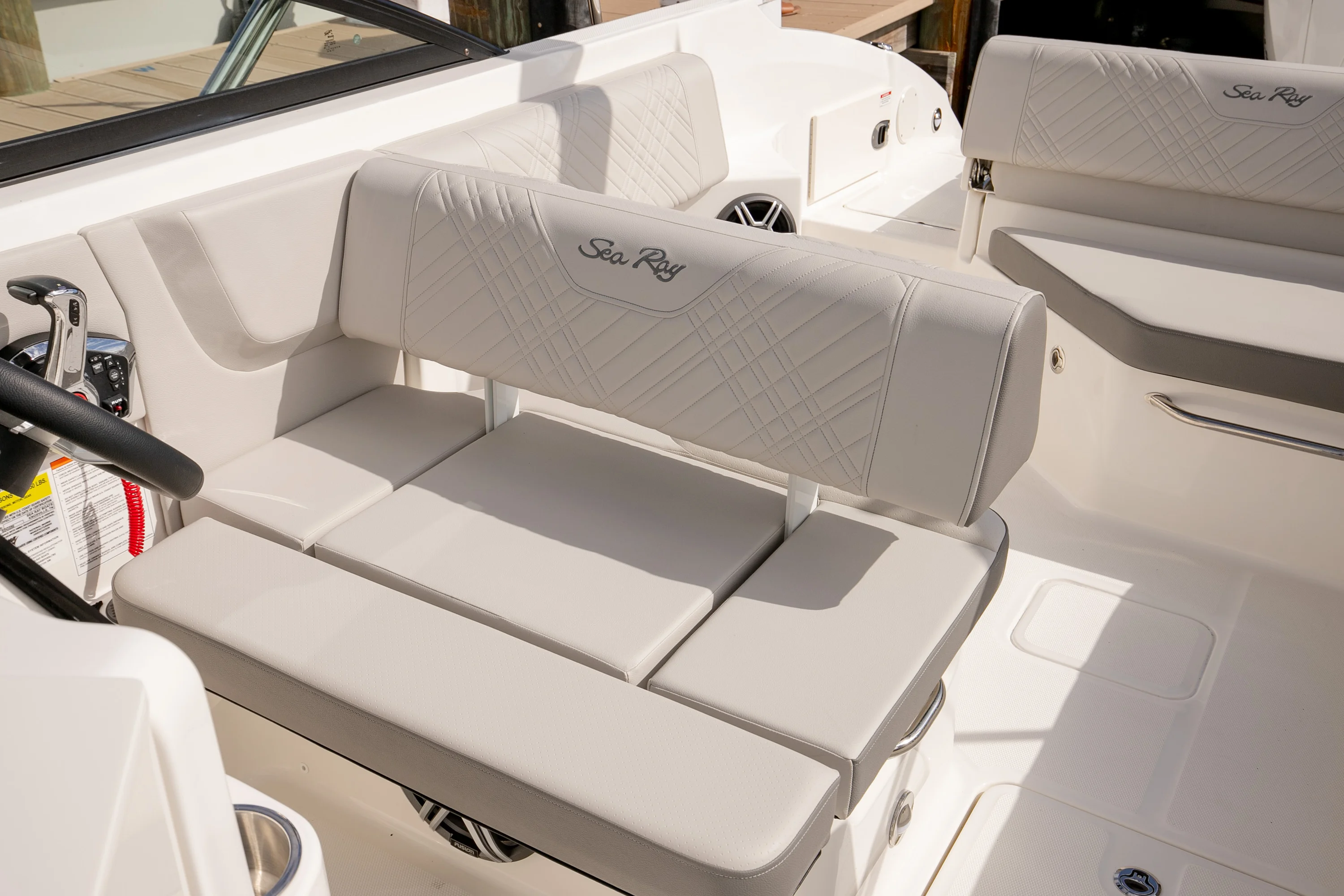 2026 Sea Ray SDX 250 Outboard Image Thumbnail #9