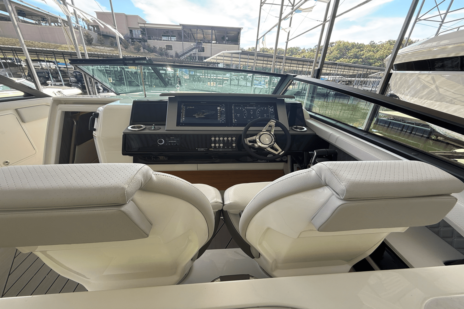 2026 Sea Ray SLX 400 Image Thumbnail #7