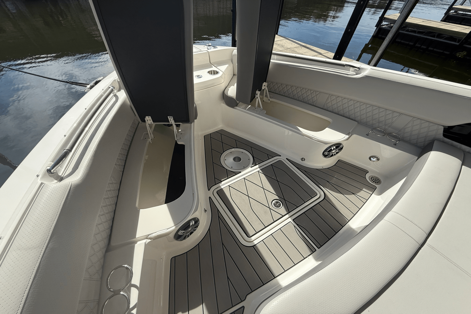 2026 Sea Ray SLX 400 Image Thumbnail #32