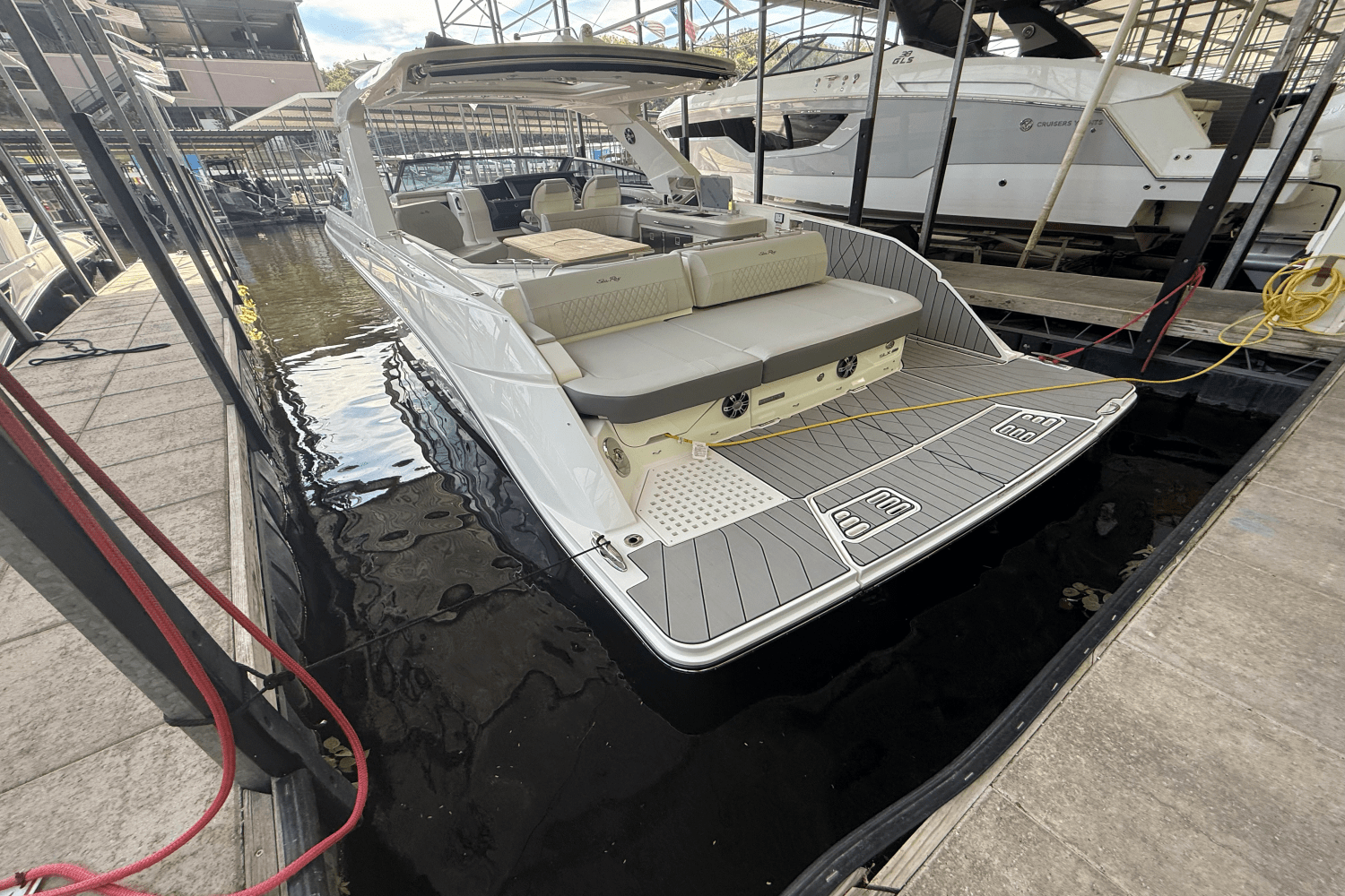 2026 Sea Ray SLX 400 Image Thumbnail #14