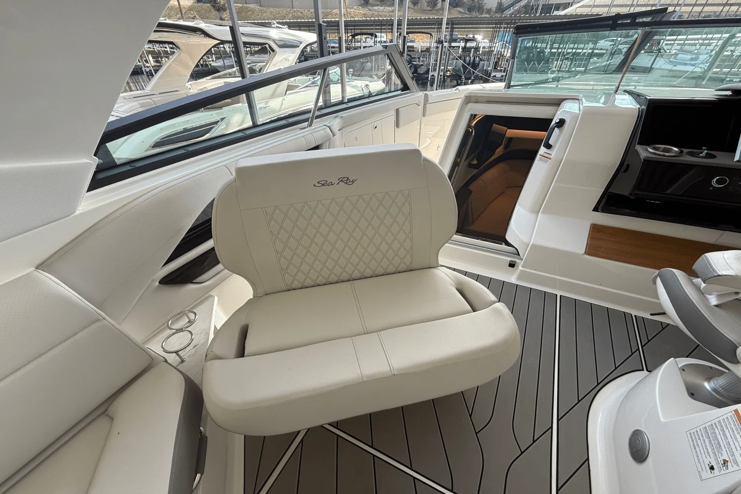 2026 Sea Ray SLX 400 Image Thumbnail #24