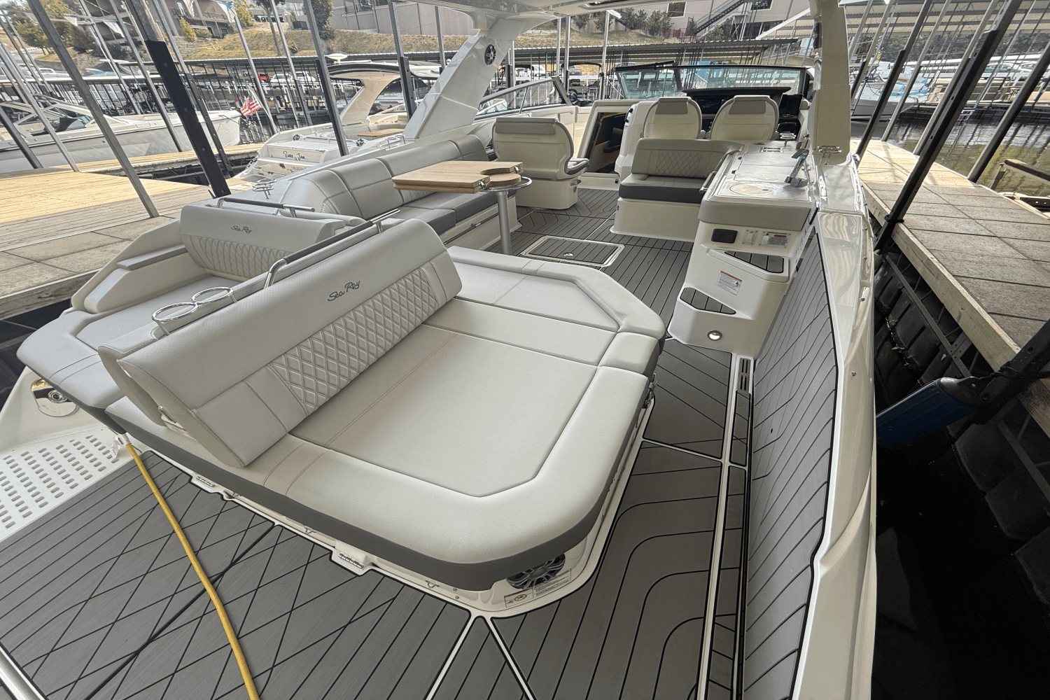 2026 Sea Ray SLX 400 Image Thumbnail #16