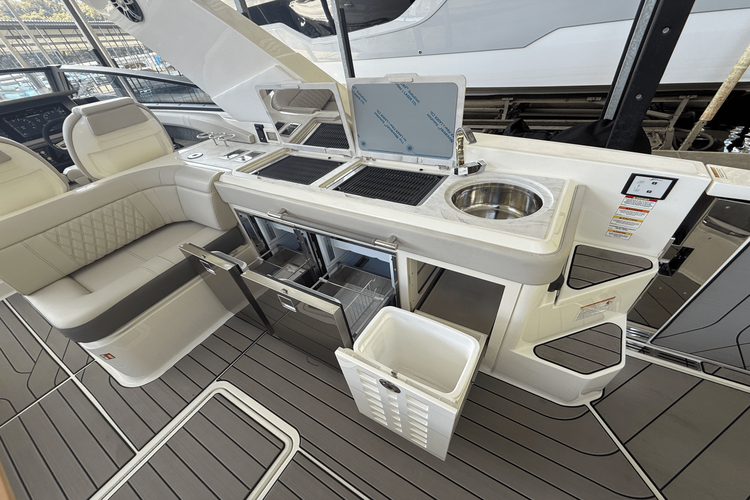 2026 Sea Ray SLX 400 Image Thumbnail #22