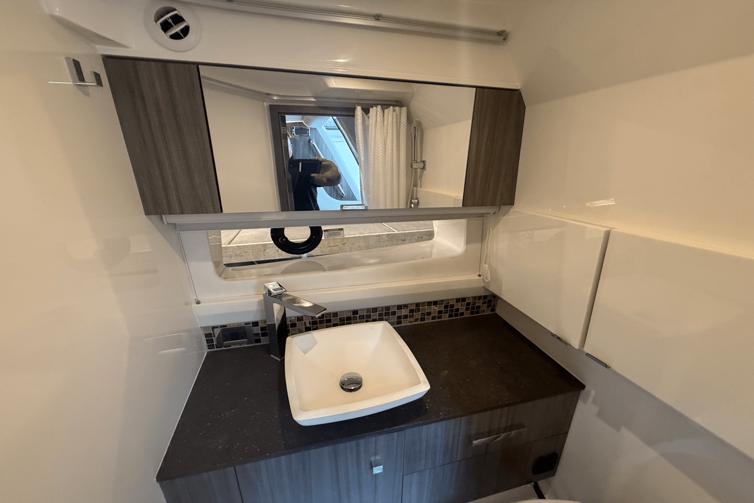 2026 Sea Ray SLX 400 Image Thumbnail #42