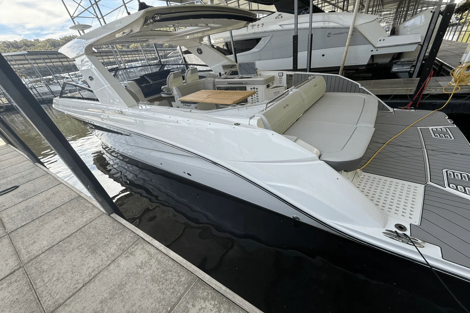 2026 Sea Ray SLX 400 Image Thumbnail #4