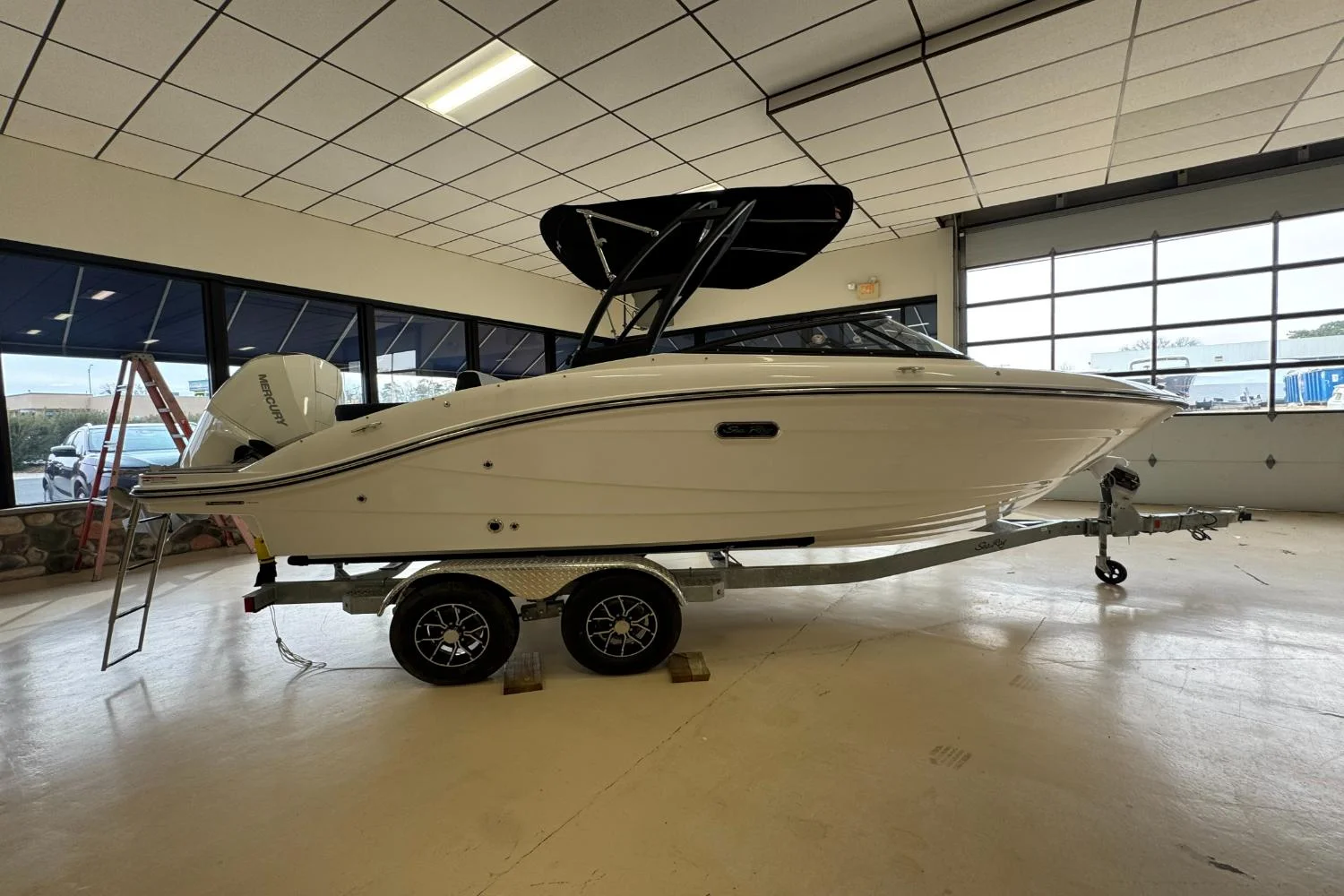 2026 Sea Ray SPX 210 Outboard Image Thumbnail #2