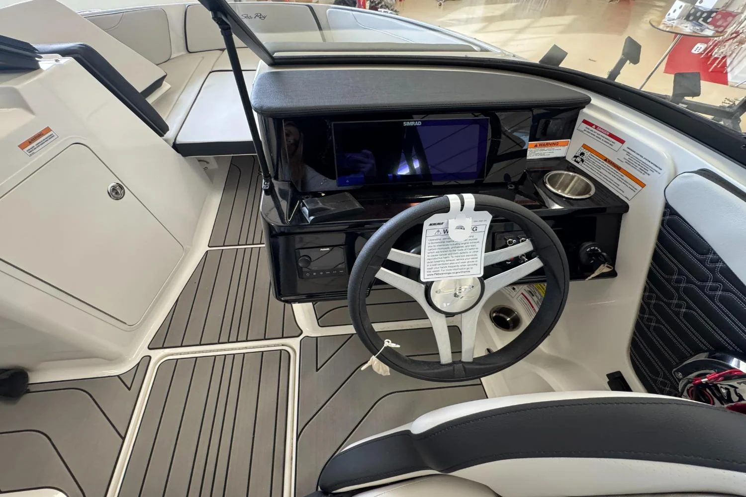 2026 Sea Ray SPX 210 Outboard Image Thumbnail #21