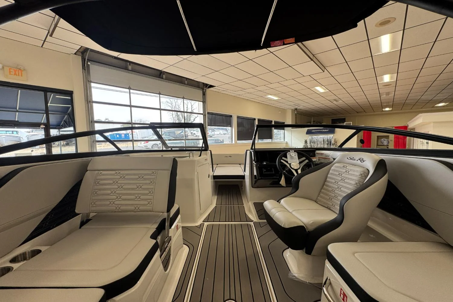 2026 Sea Ray SPX 210 Outboard Image Thumbnail #16