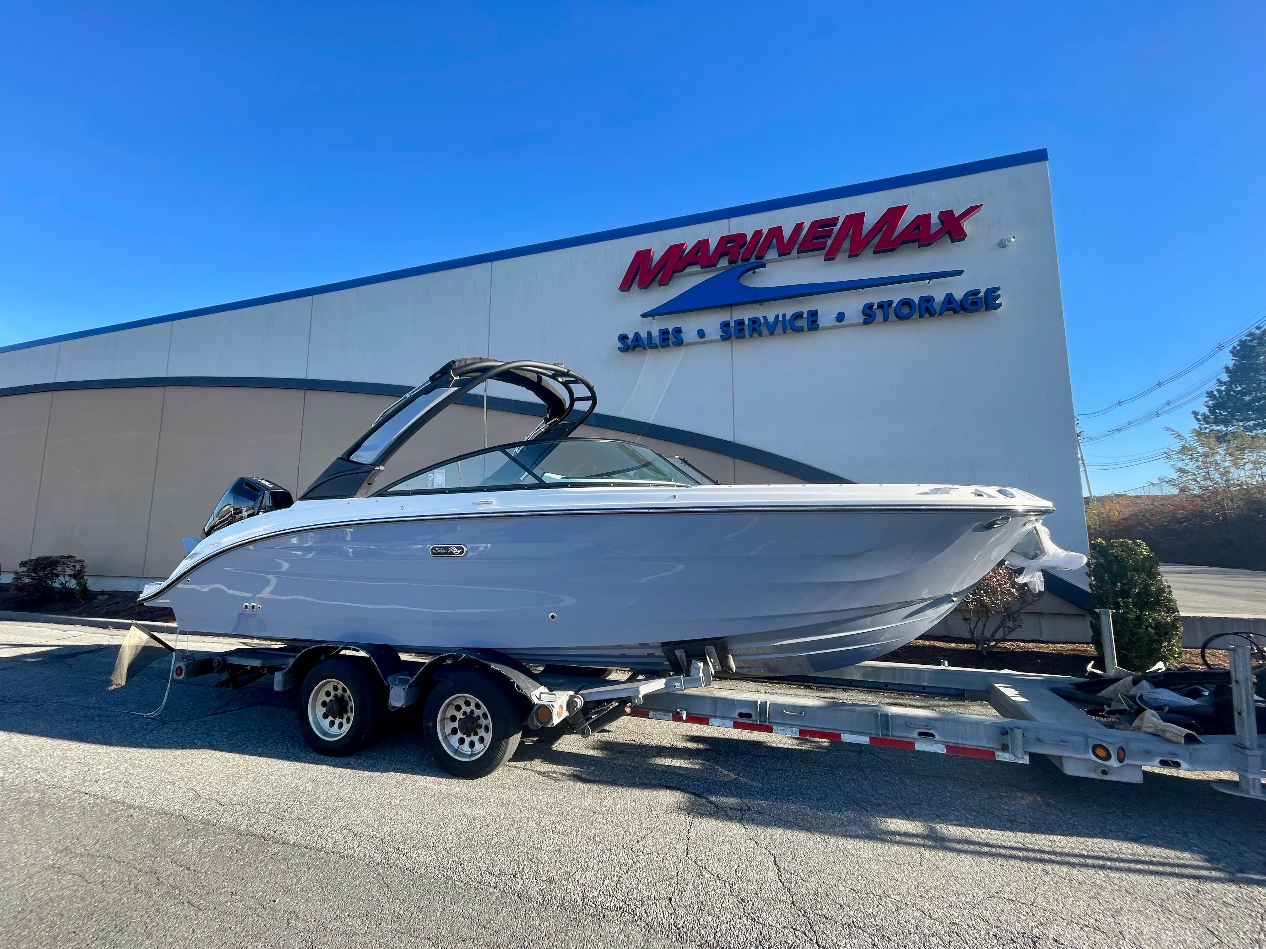 2026 Sea Ray SDX 270 Outboard Image Thumbnail #0